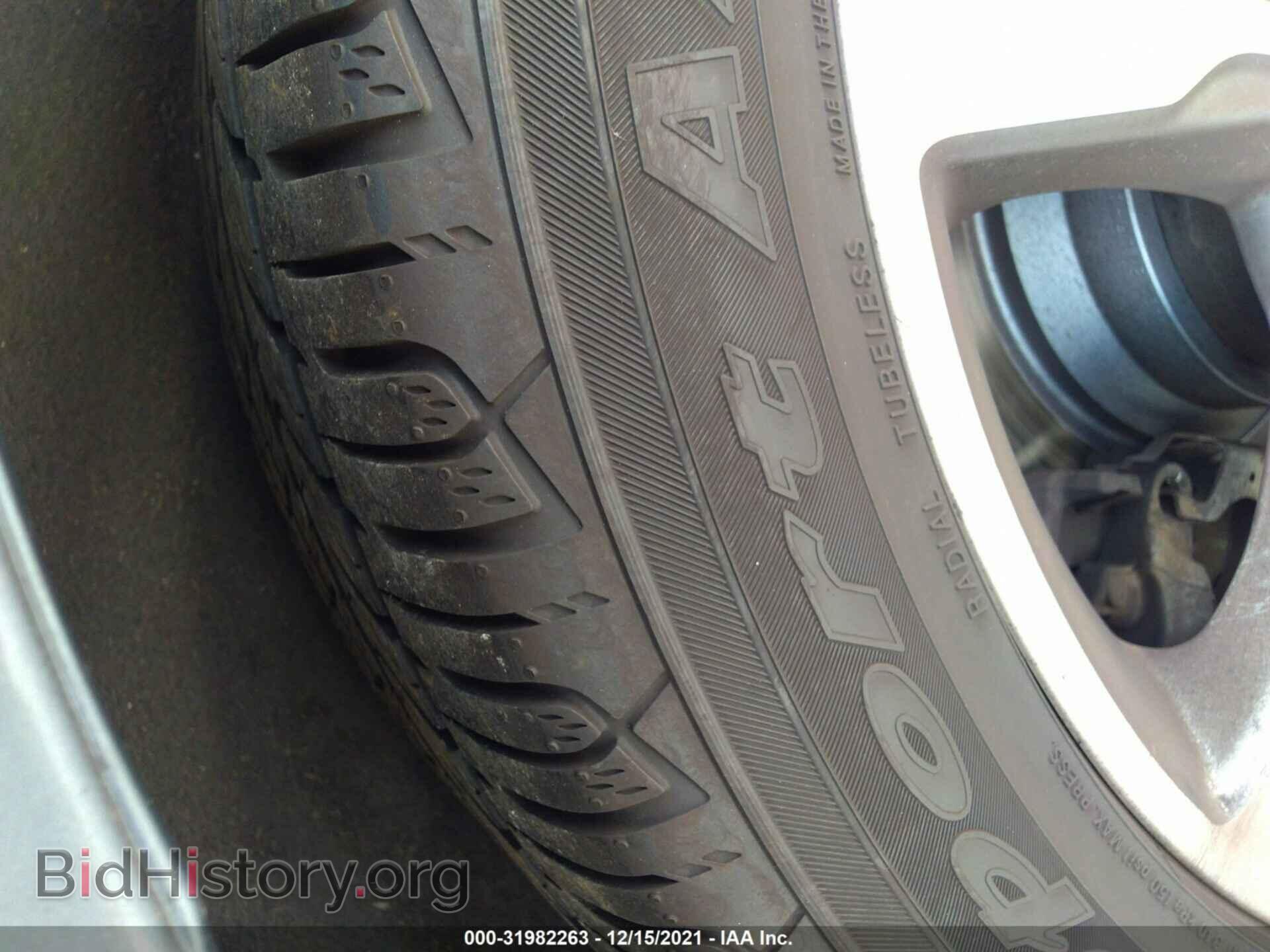 2015 MERCEDES-BENZ E-CLASS - VIN: WDDHF5KB3FB124893 - Фото 13