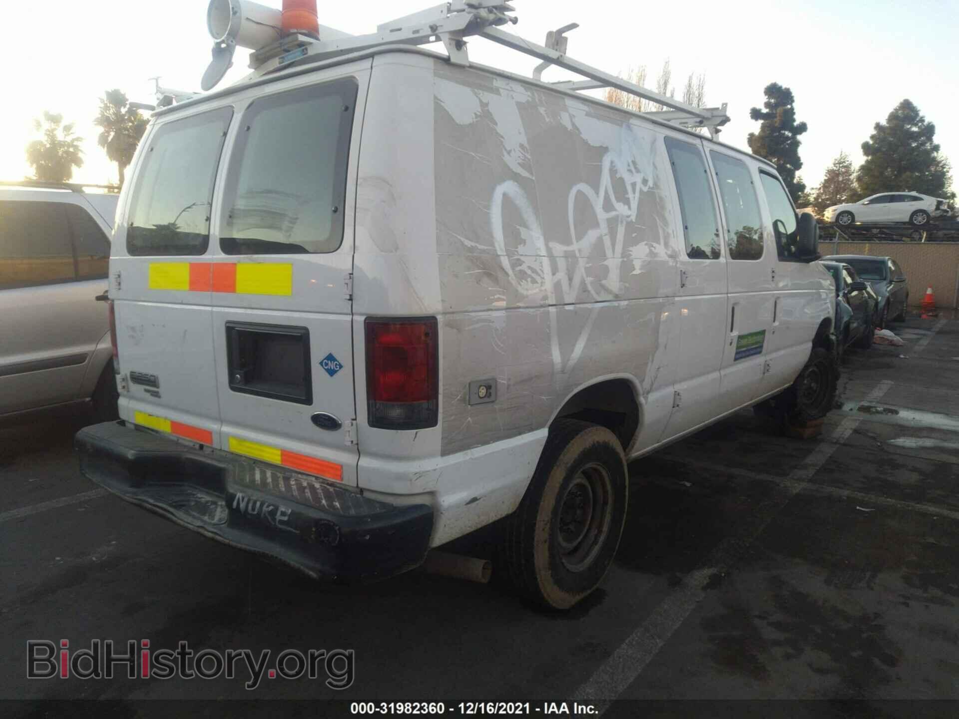 2011 FORD ECONOLINE CARGO VAN - VIN: 1FTNE2EL3BDA19658 - Фото 4