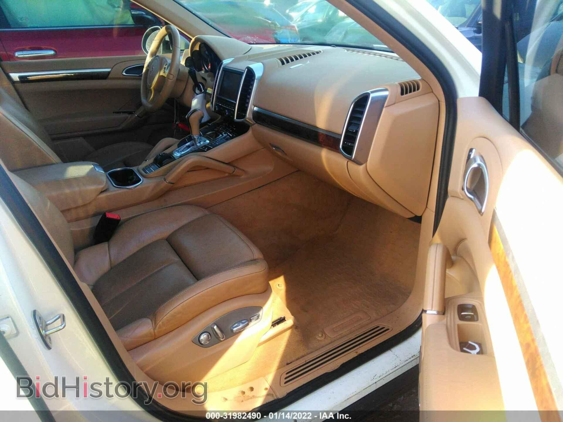 2011 PORSCHE CAYENNE - VIN: WP1AA2A21BLA07052 - Photo 5