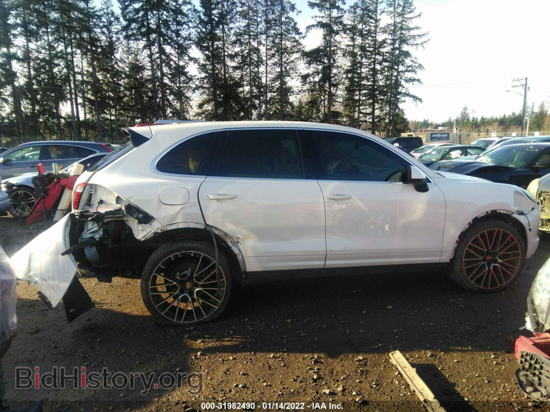 2011 PORSCHE CAYENNE - VIN: WP1AA2A21BLA07052 - Photo 6