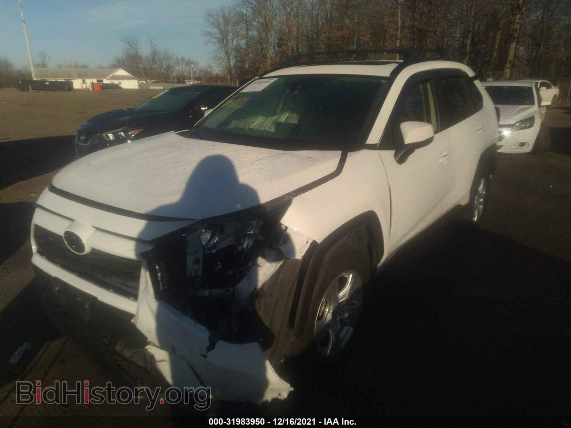 2019 TOYOTA RAV4 - VIN: JTMP1RFV8KD017675 - Фото 2