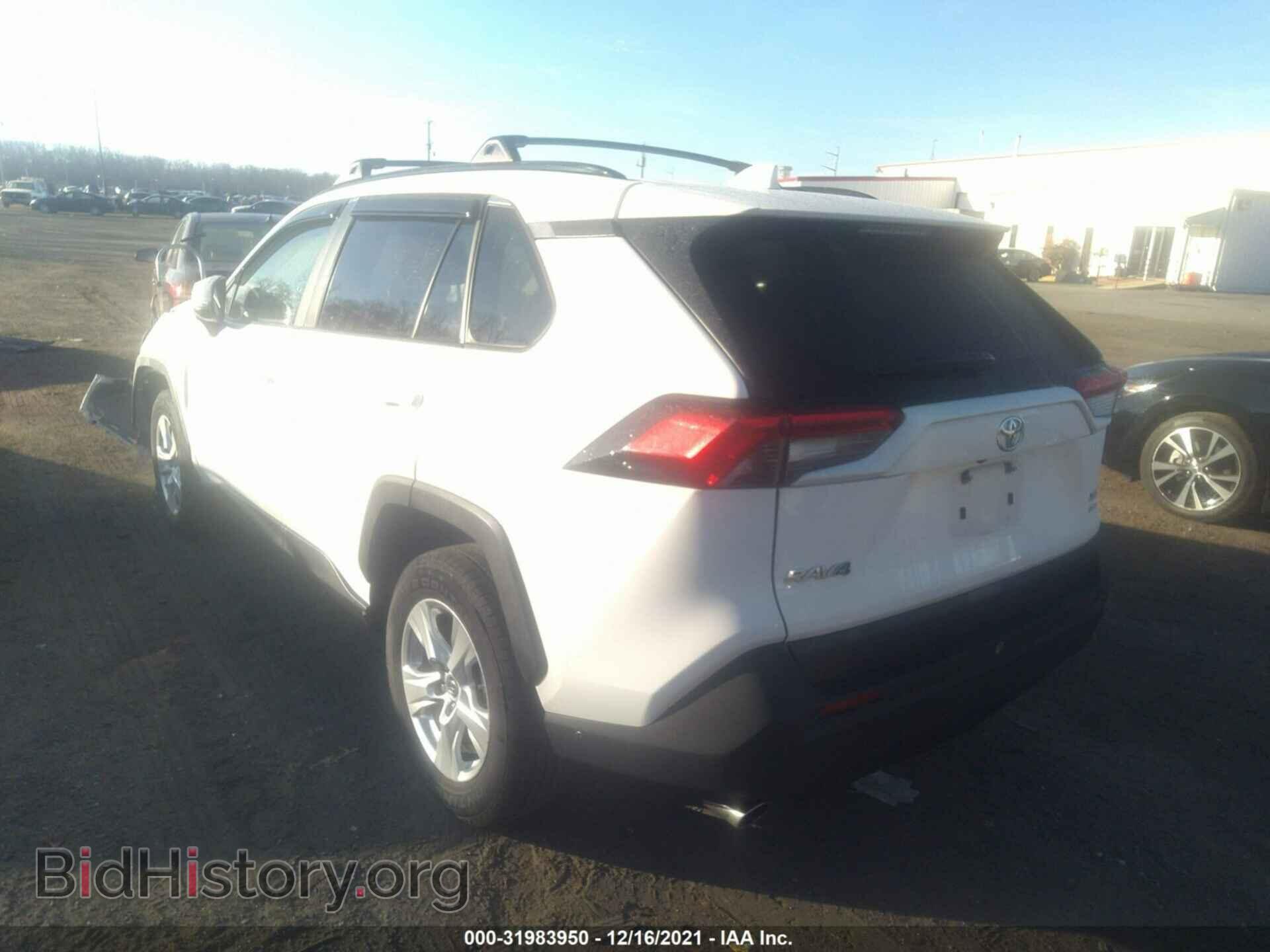 2019 TOYOTA RAV4 - VIN: JTMP1RFV8KD017675 - Фото 3
