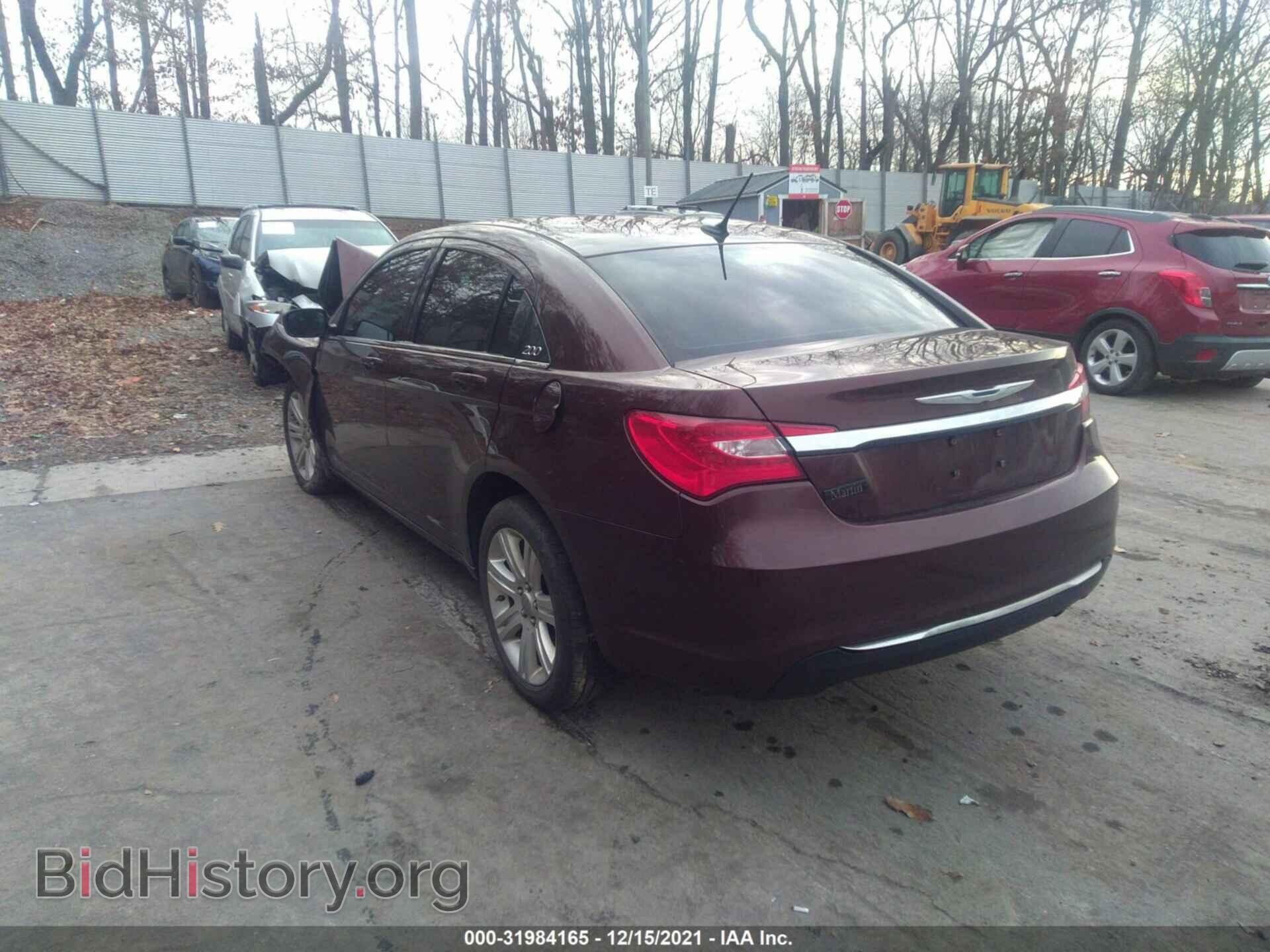 2012 CHRYSLER 200 - VIN: 1C3CCBBB1CN169485 - Фото 3