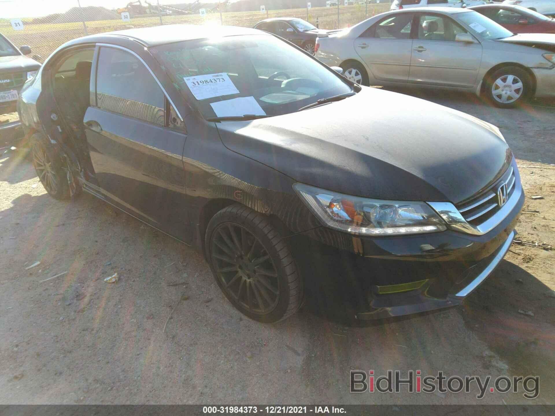 Photo 1HGCR3F91DA031429 - HONDA ACCORD SDN 2013