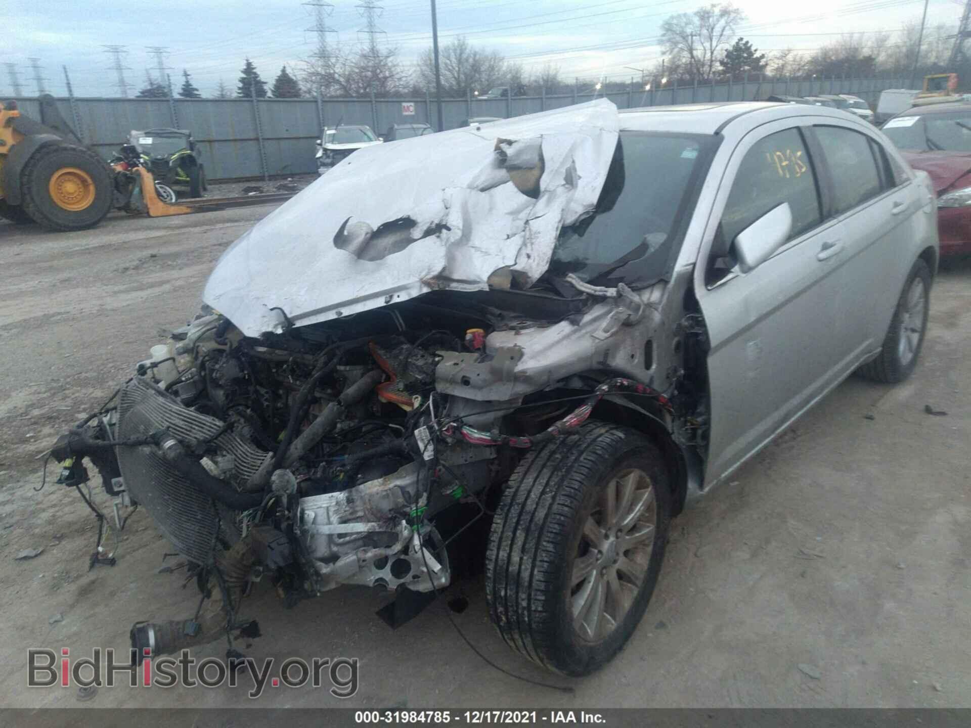 2012 CHRYSLER 200 - VIN: 1C3CCBBB3CN303252 - Фото 6