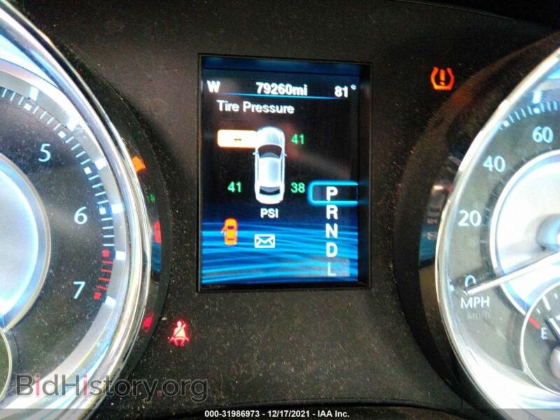 2014 Chrysler 300 (VIN 2C3CCAAGXEH381109) — фото 7 из 11