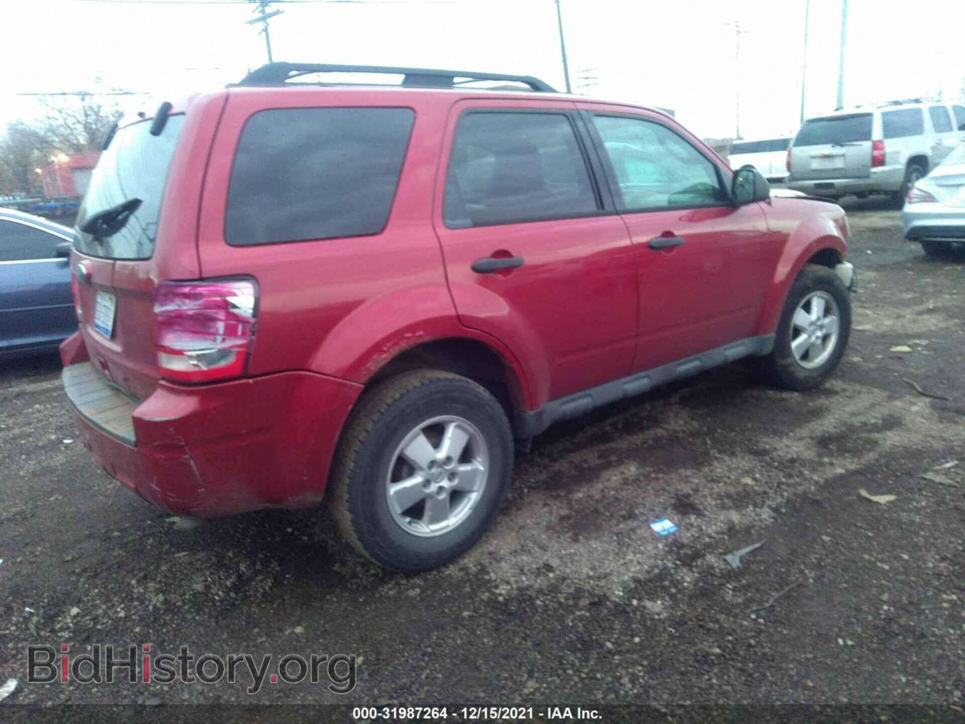 2011 FORD ESCAPE - VIN: 1FMCU0D78BKA10349 - Фото 4