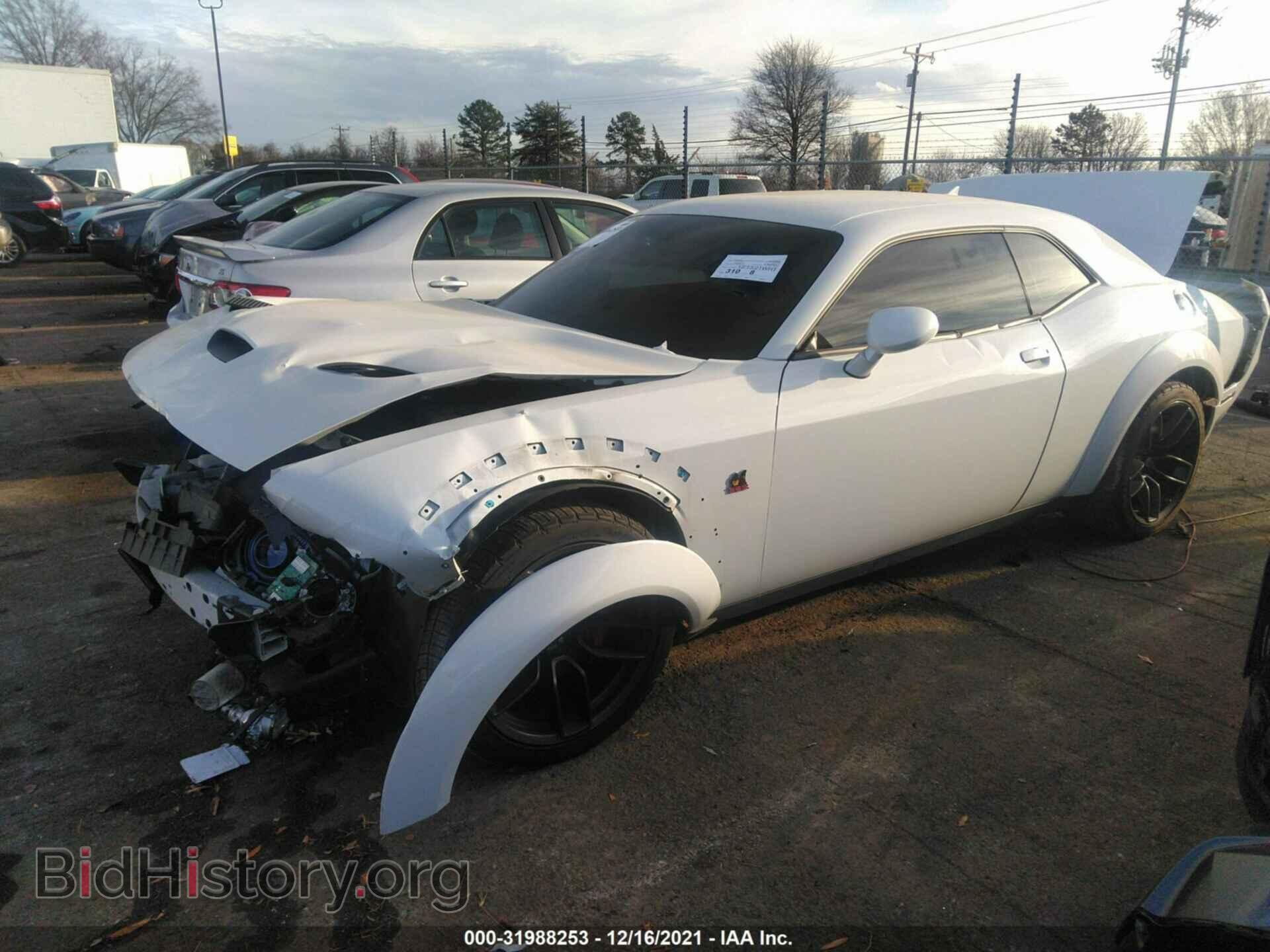 2019 DODGE CHALLENGER - VIN: 2C3CDZFJ3KH649560 - Photo 2
