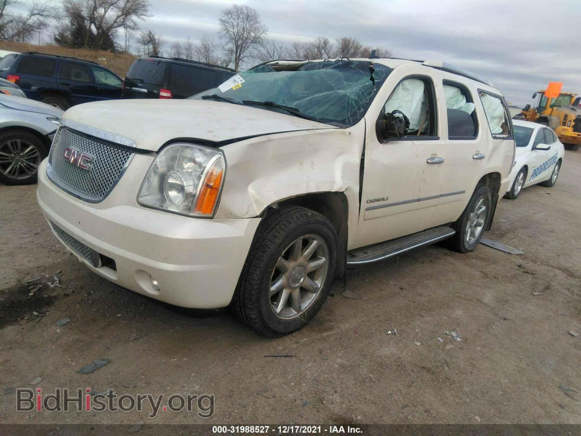 2011 GMC YUKON - VIN: 1GKS2EEF0BR205687 - Фото 2