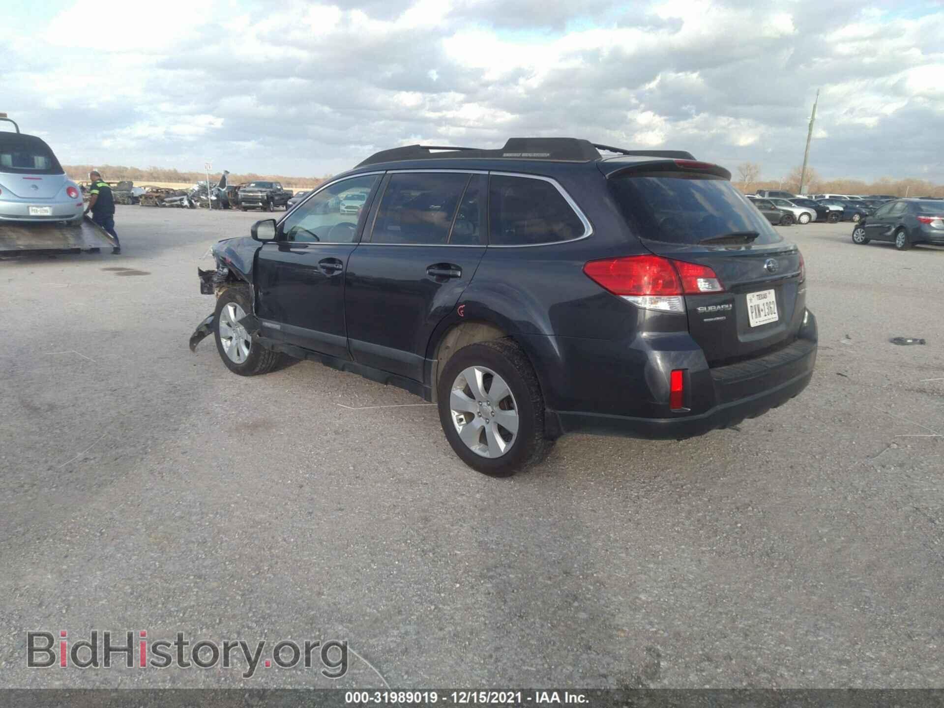 2011 SUBARU OUTBACK - VIN: 4S4BRCCC9B3410038 - Фото 3