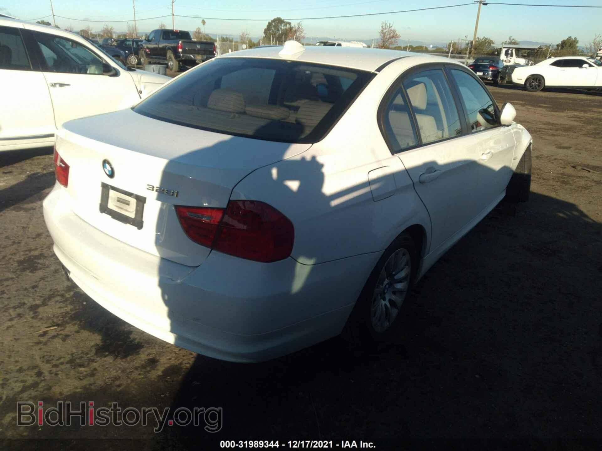 2009 BMW 3 SERIES - VIN: WBAPH53519A436064 - Фото 4