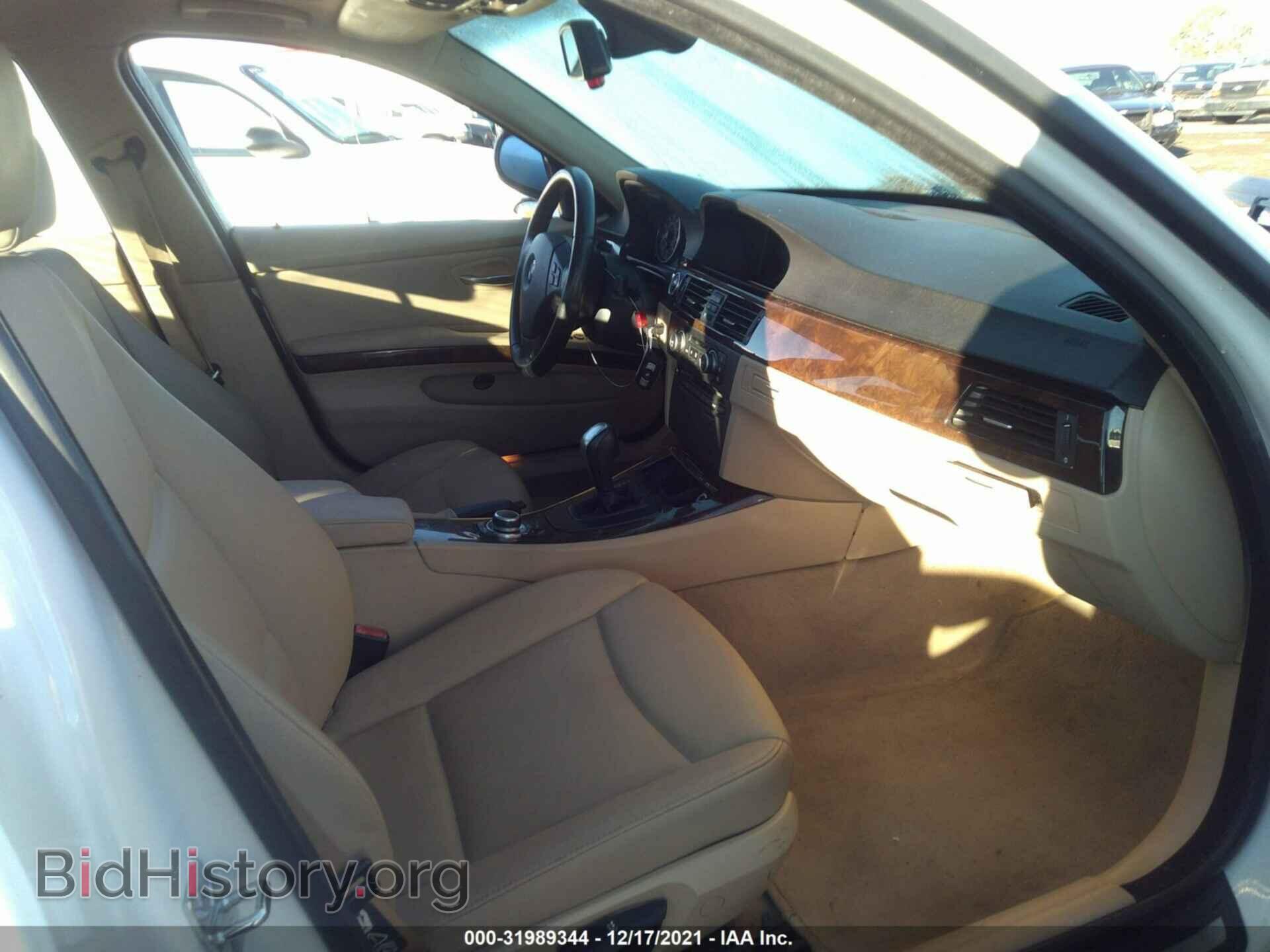 2009 BMW 3 SERIES - VIN: WBAPH53519A436064 - Фото 5