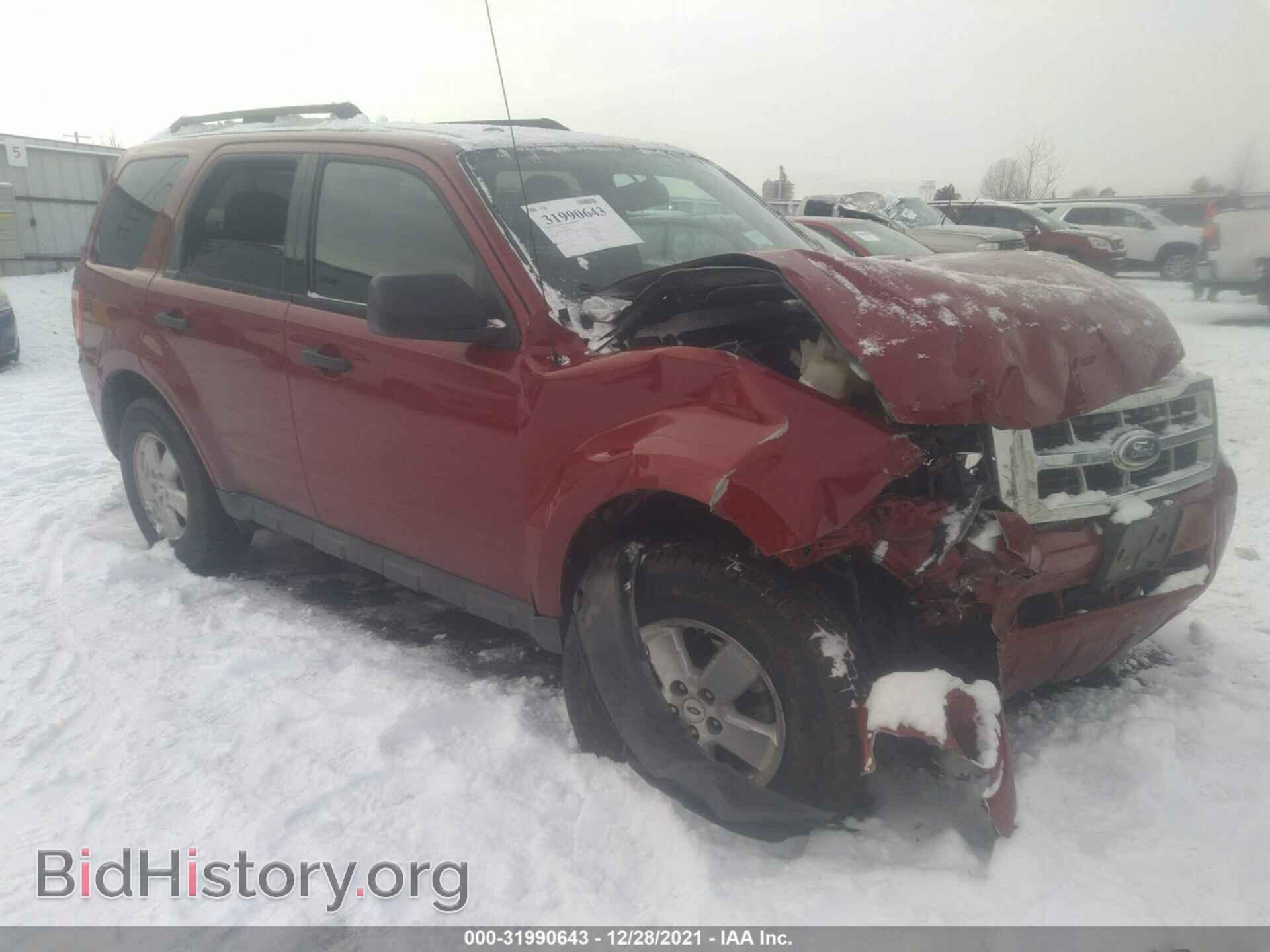 Фотография 1FMCU0D76BKB33955 - FORD ESCAPE 2011