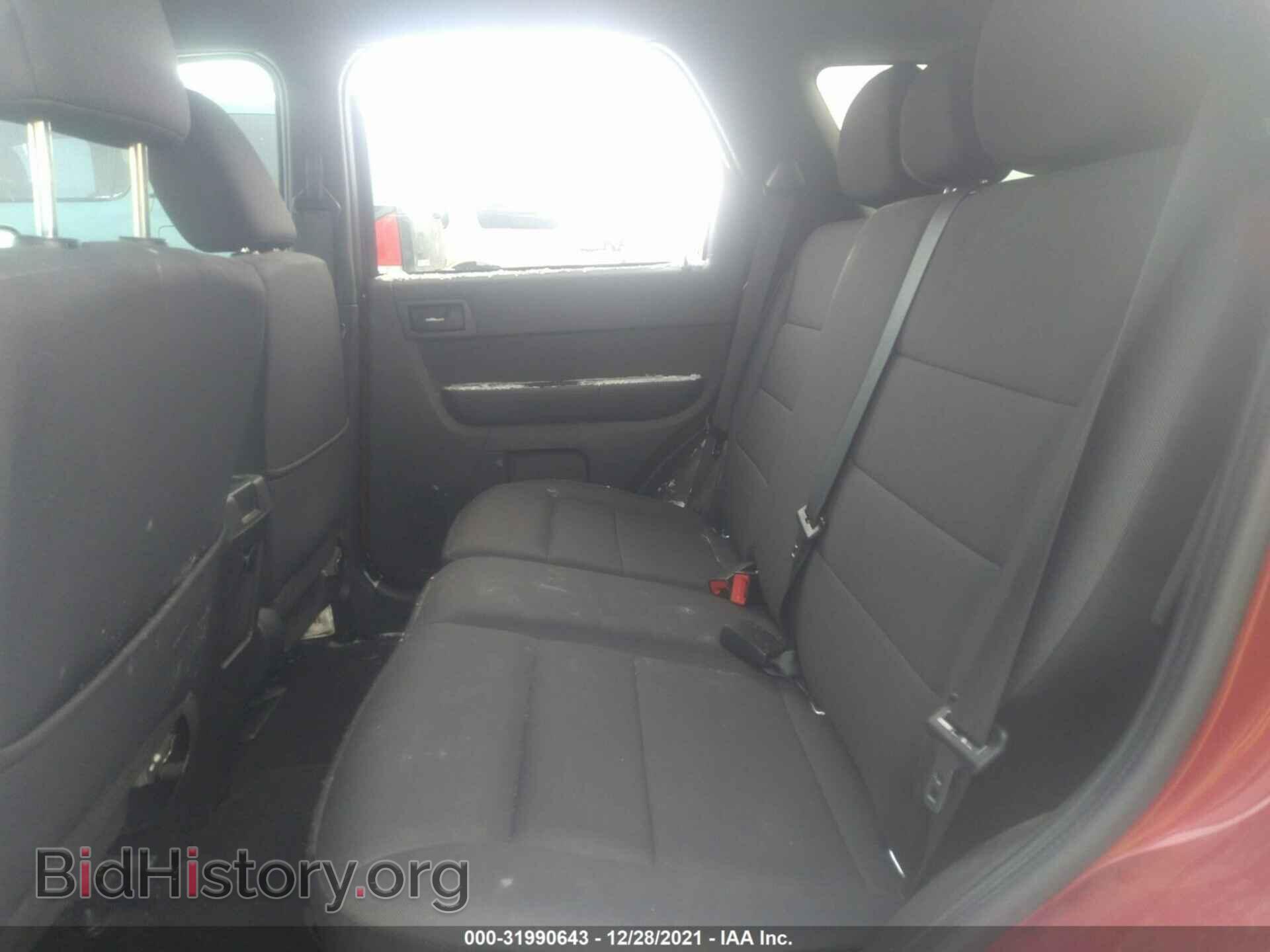 2011 FORD ESCAPE - VIN: 1FMCU0D76BKB33955 - Фото 8