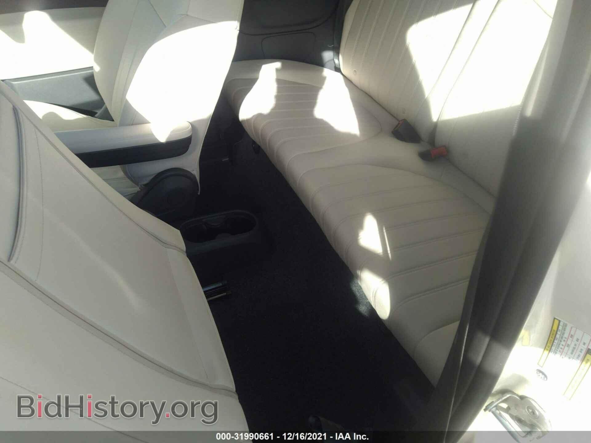 2017 FIAT 500C - VIN: 3C3CFFER2HT661747 - Photo 8