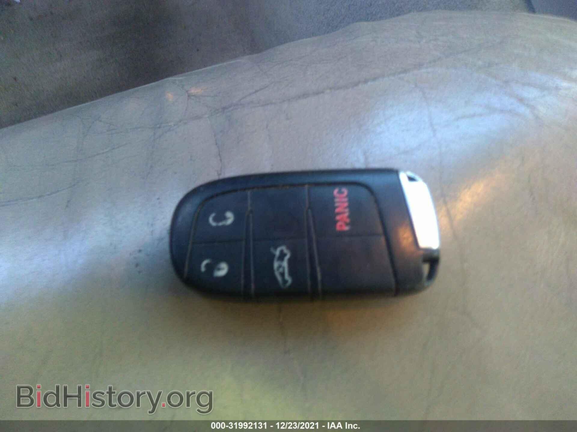 2014 CHRYSLER 300 - VIN: 2C3CCAAGXEH119896 - Фото 11