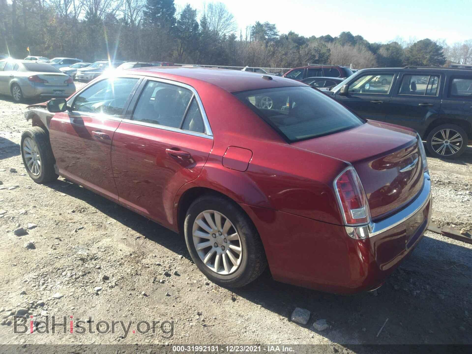 2014 CHRYSLER 300 - VIN: 2C3CCAAGXEH119896 - Фото 3