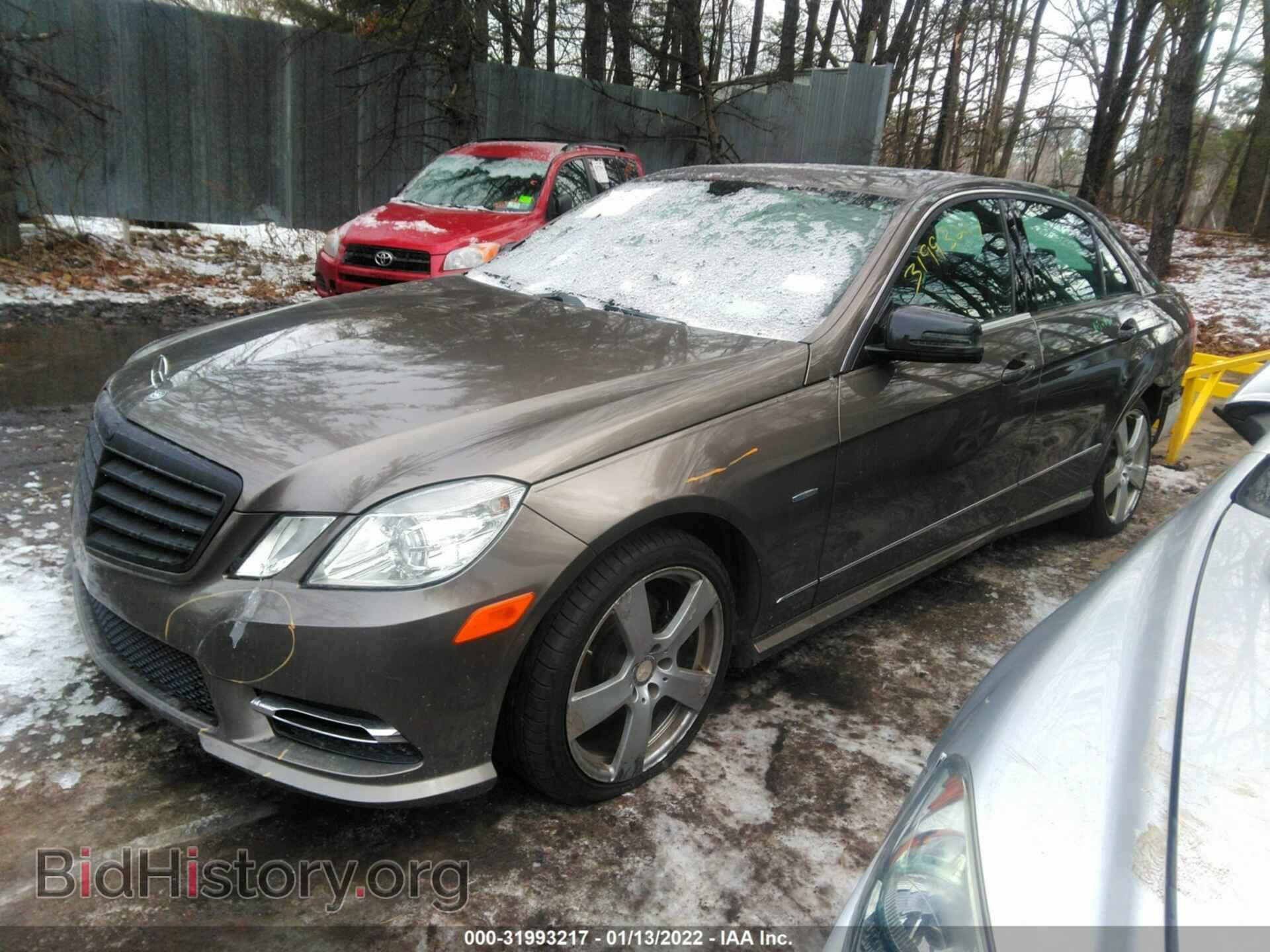 2012 MERCEDES-BENZ E-CLASS - VIN: WDDHF8JB7CA523830 - Фото 2