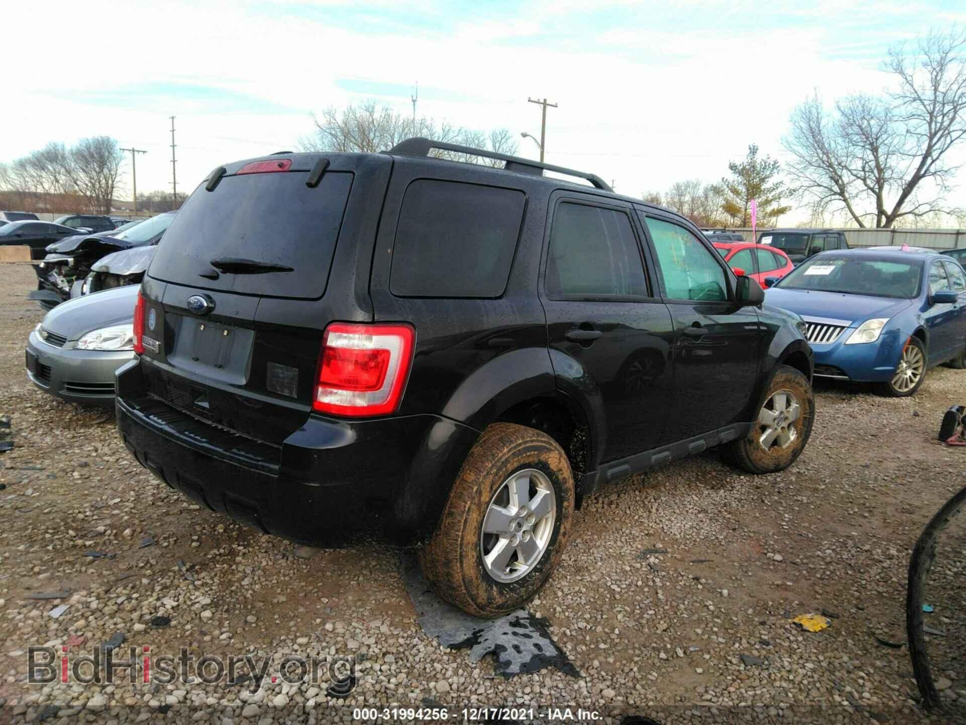 2011 FORD ESCAPE - VIN: 1FMCU0D70BKC03000 - Фото 4