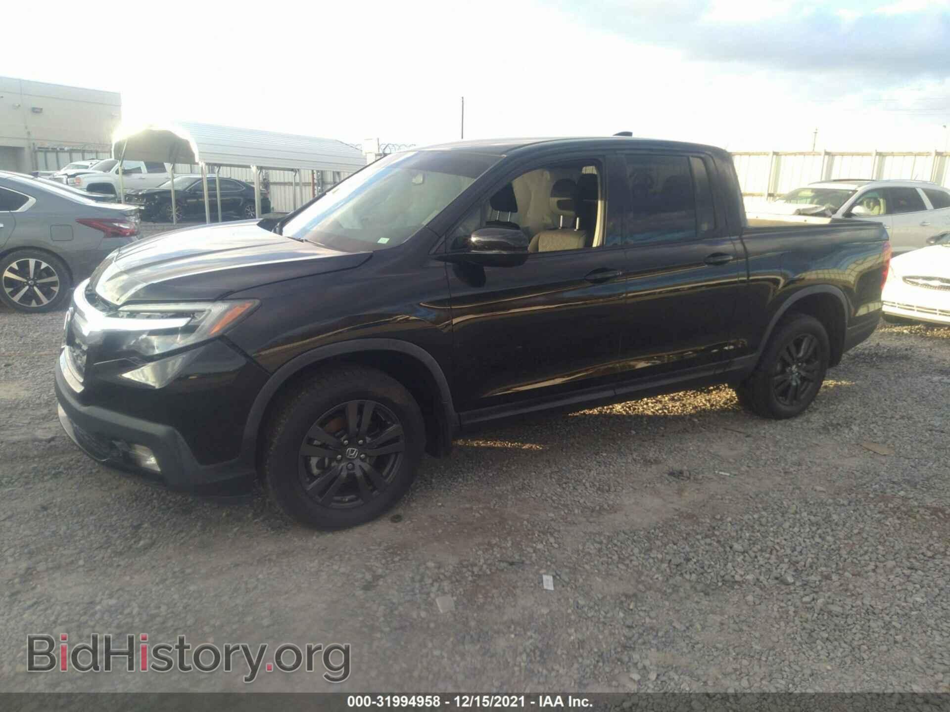 2017 HONDA RIDGELINE - VIN: 5FPYK3F14HB033196 - Фото 2