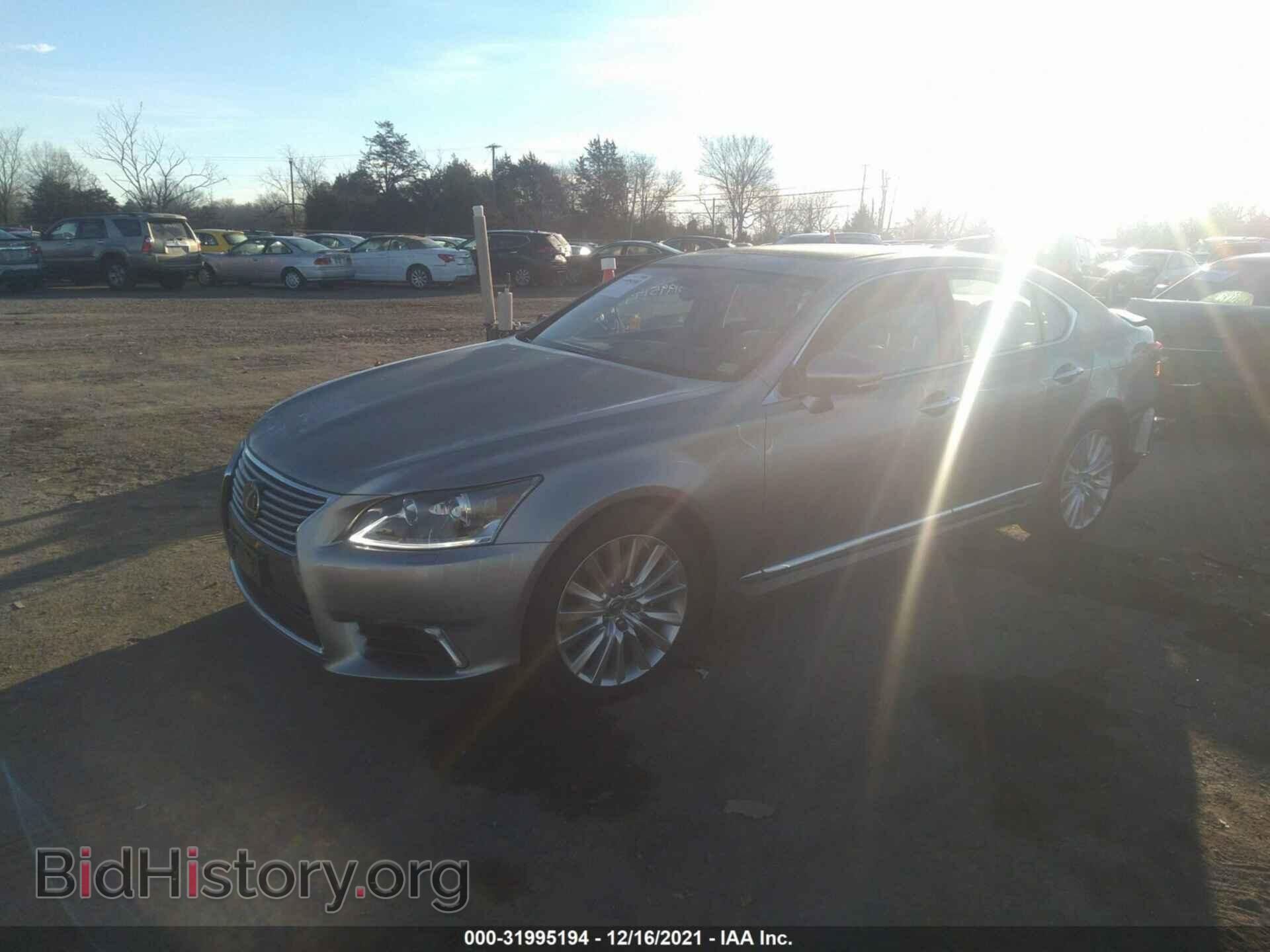 2017 LEXUS LS - VIN: JTHCL5EF5H5029375 - Фото 2