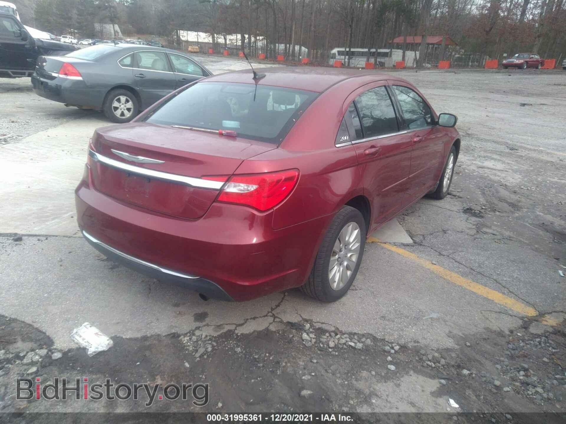 2011 CHRYSLER 200 - VIN: 1C3BC4FBXBN558299 - Фото 4