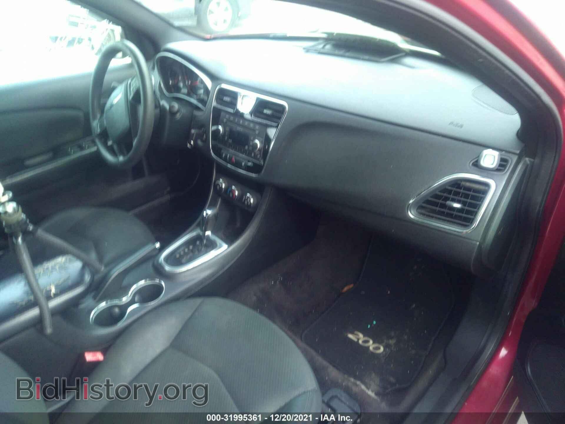 2011 CHRYSLER 200 - VIN: 1C3BC4FBXBN558299 - Фото 5