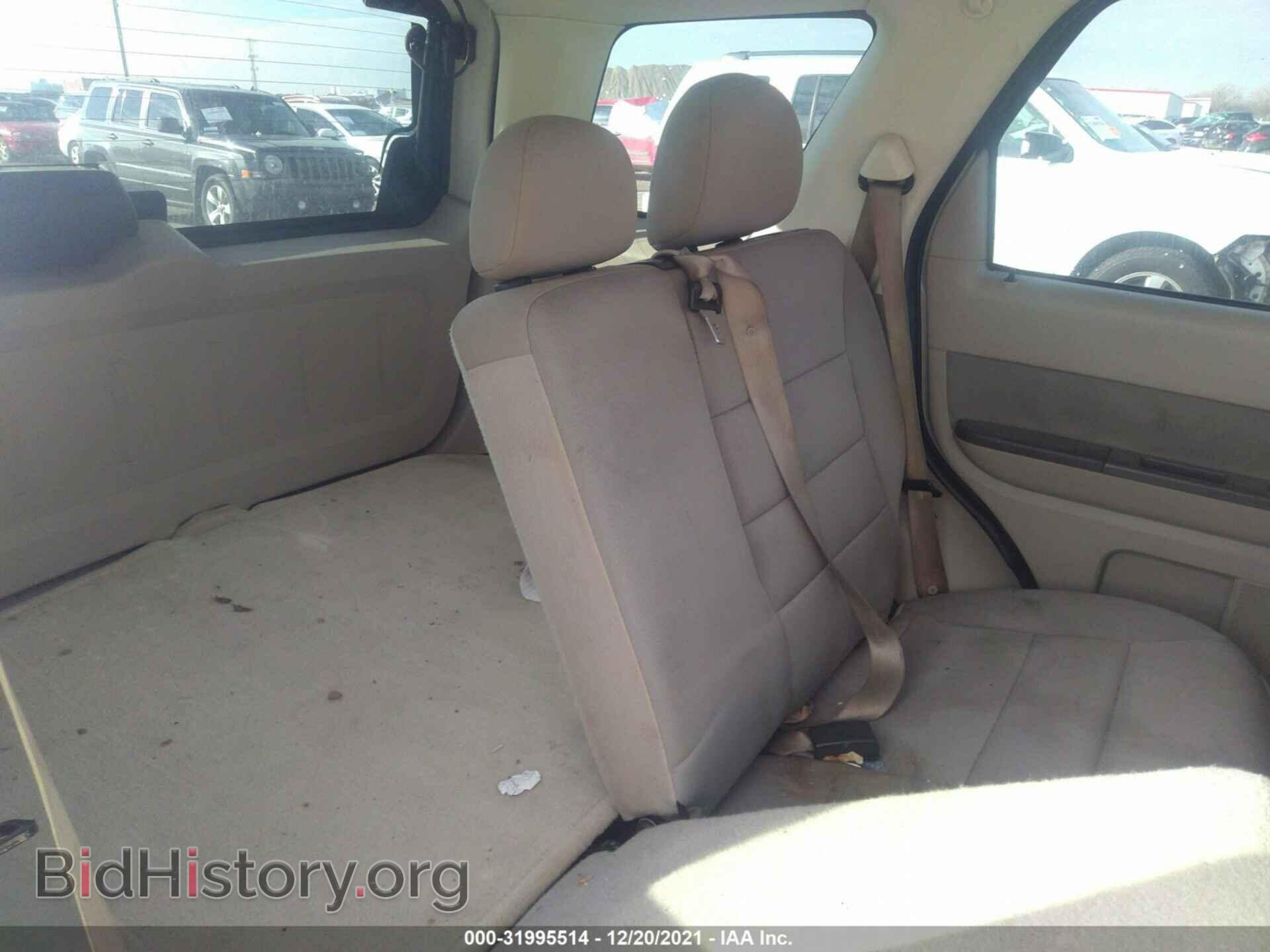 2010 FORD ESCAPE - VIN: 1FMCU0DG6AKB62788 - Фото 8