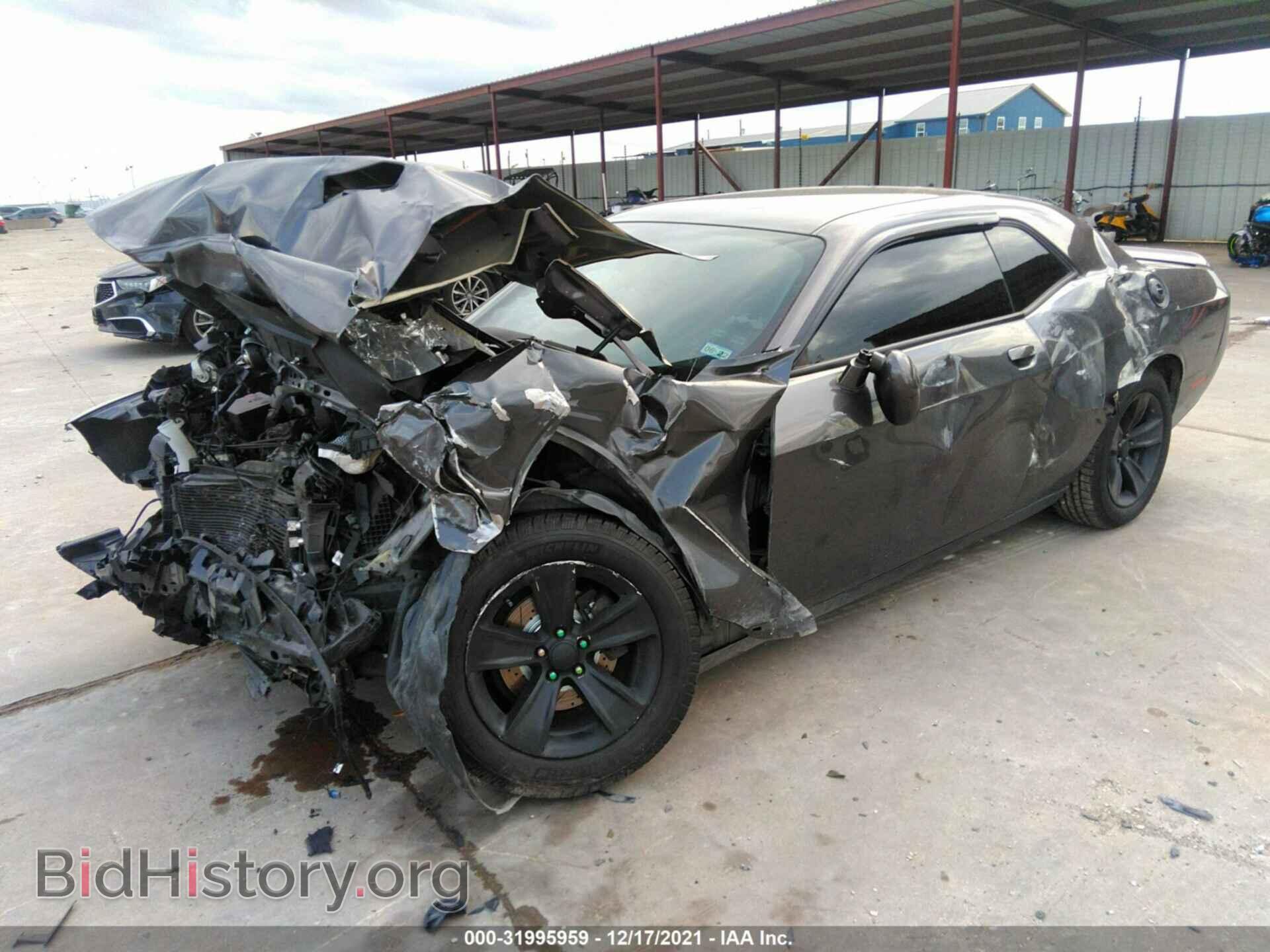 2018 DODGE CHALLENGER - VIN: 2C3CDZAG8JH321531 - Photo 2