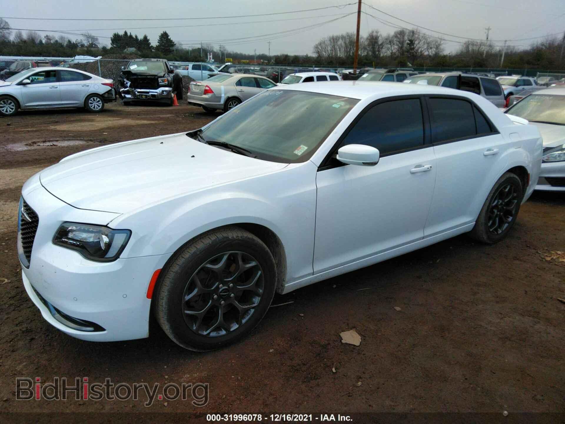 2018 CHRYSLER 300 - VIN: 2C3CCAGG4JH300283 - Фото 2