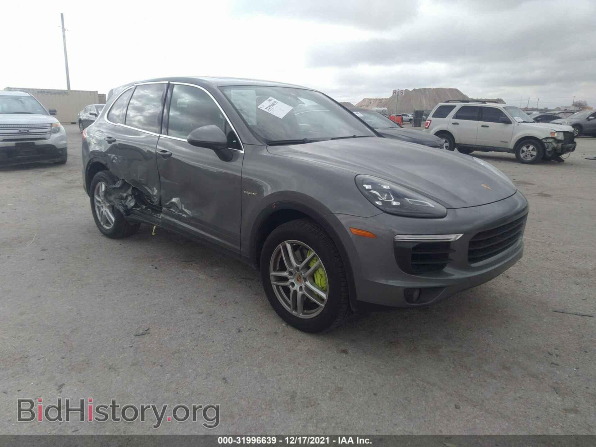 Фотография WP1AE2A28GLA17136 - PORSCHE CAYENNE 2016
