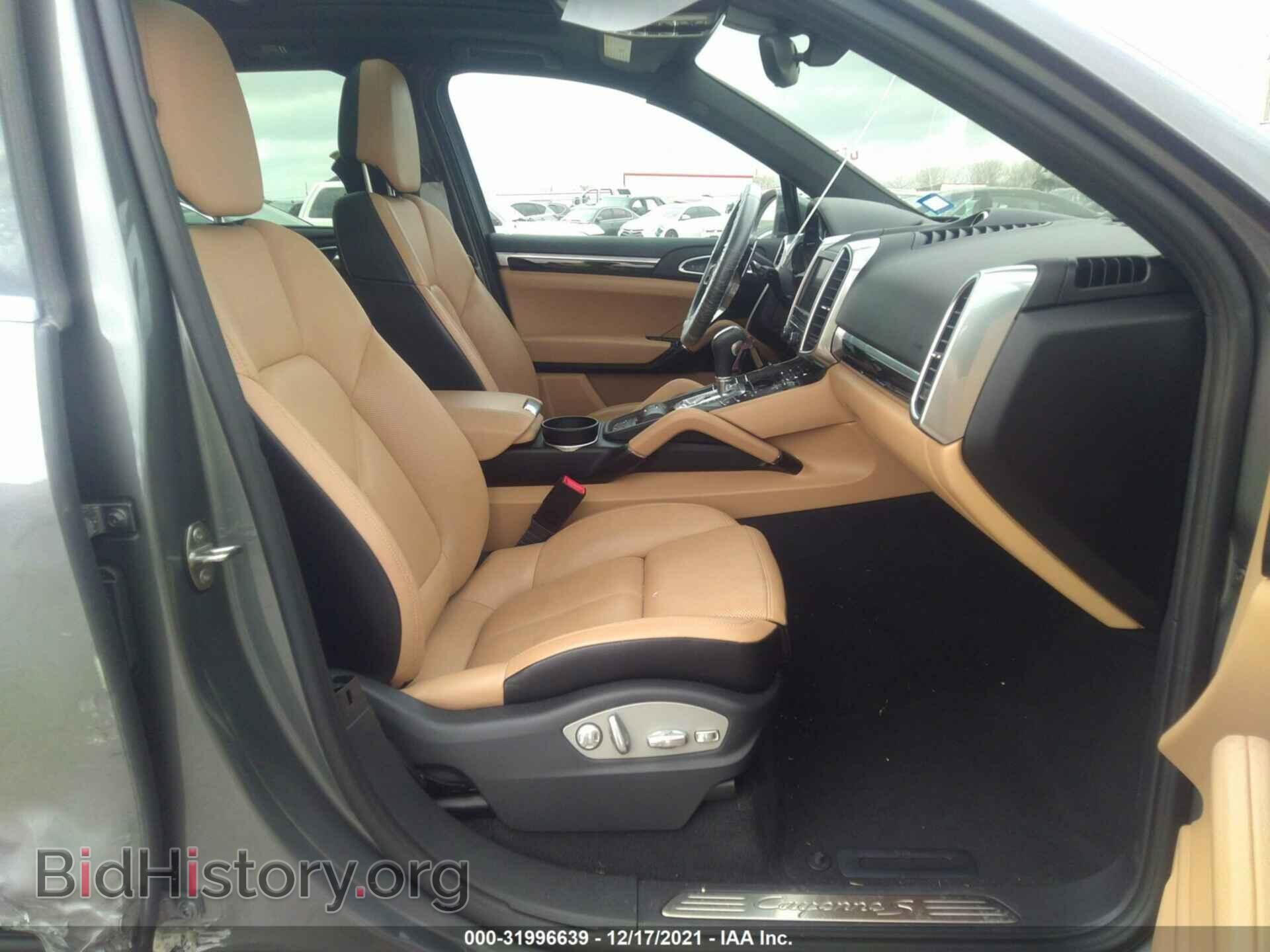 2016 PORSCHE CAYENNE - VIN: WP1AE2A28GLA17136 - Фото 5