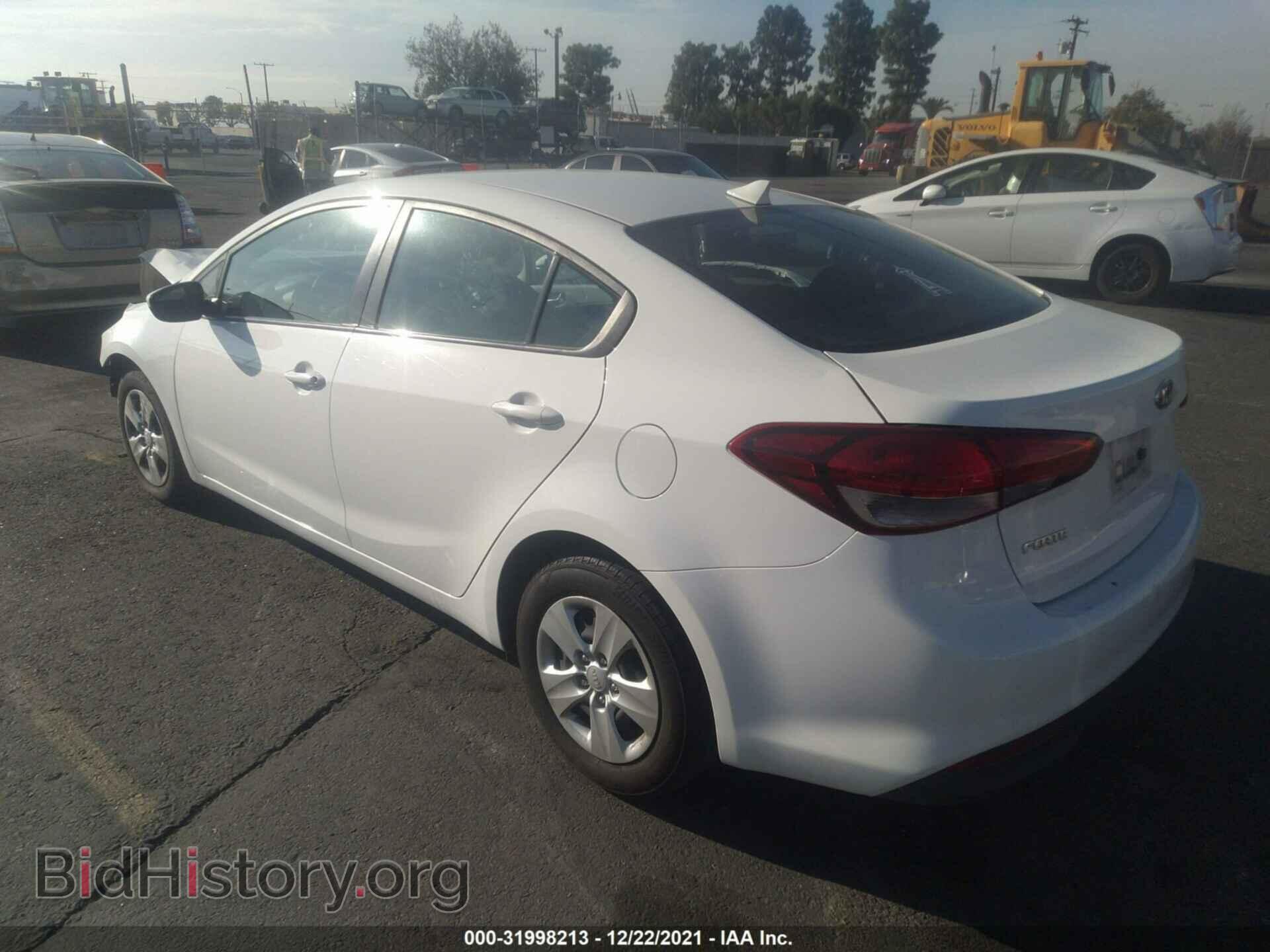 2017 KIA FORTE - VIN: 3KPFK4A79HE042306 - Фото 3