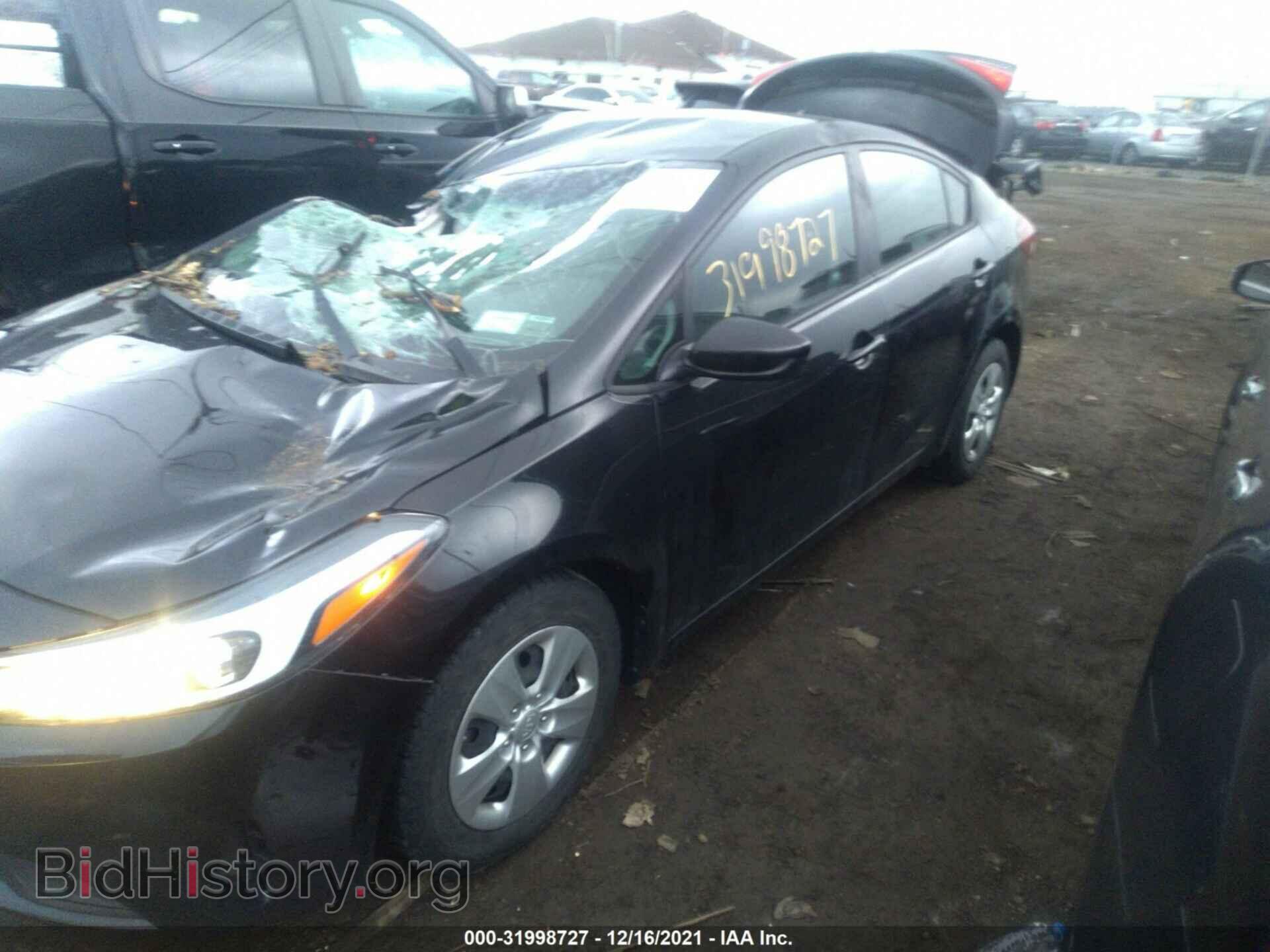 2017 KIA FORTE - VIN: 3KPFL4A77HE090870 - Фото 2