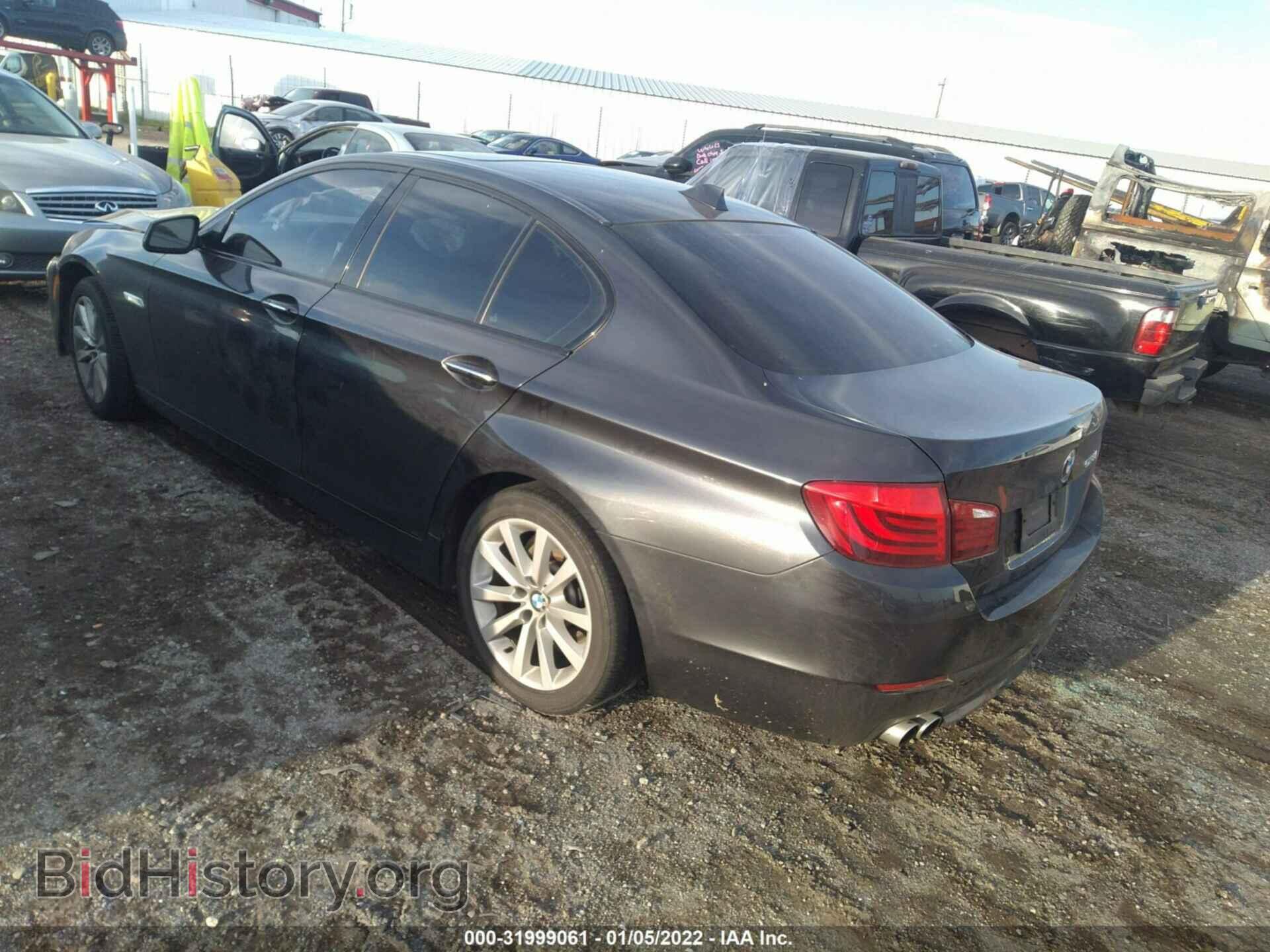 2011 BMW 5 SERIES - VIN: WBAFR1C51BC743570 - Фото 3