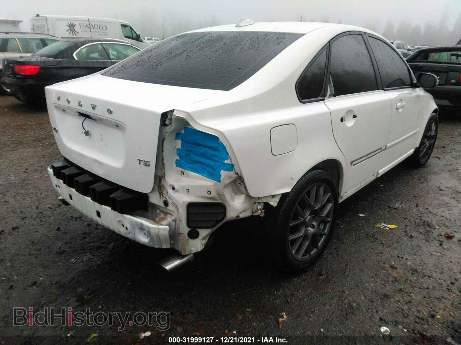 2011 VOLVO S40 - VIN: YV1672MS1B2545767 - Фото 4