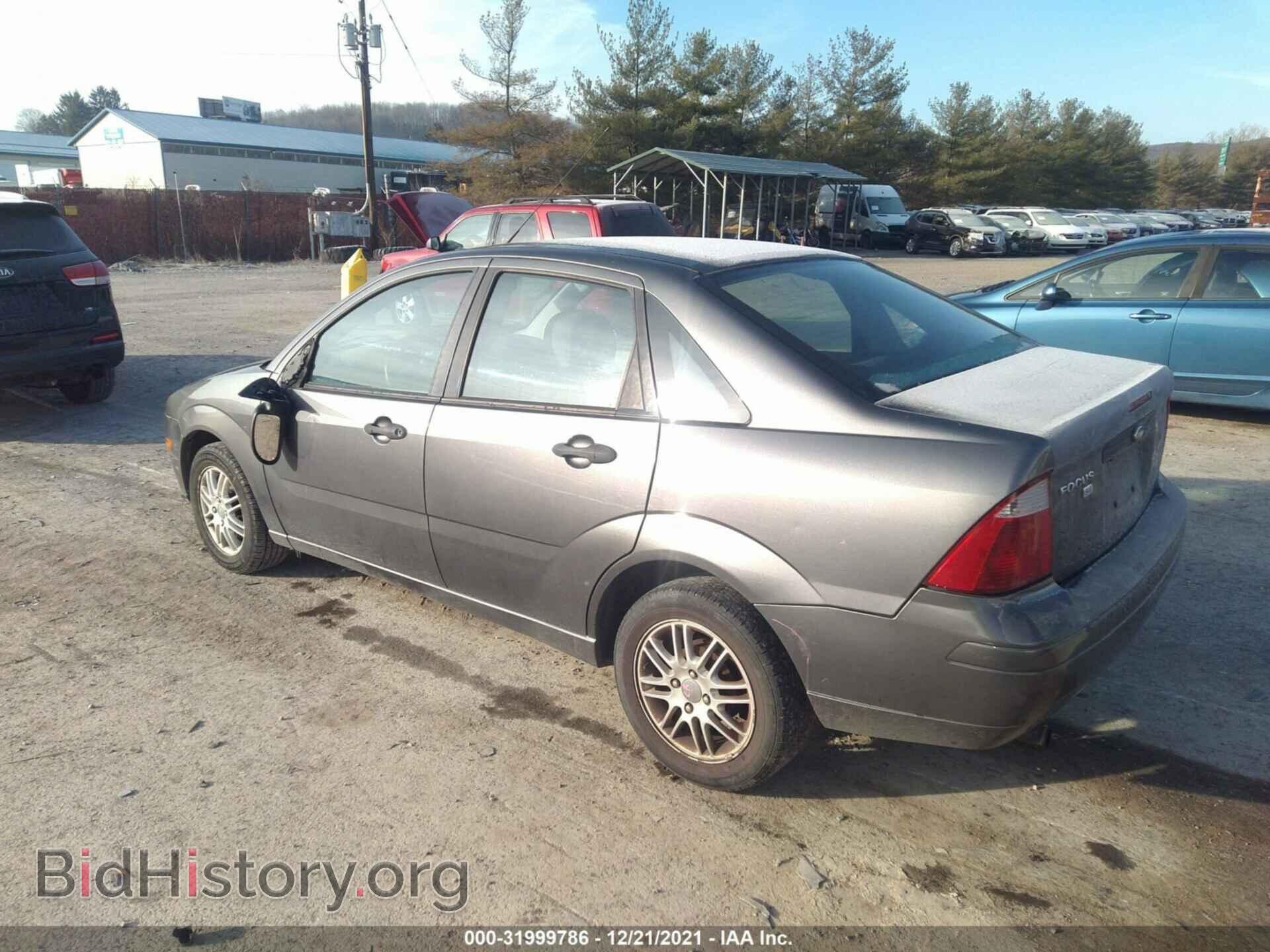 2007 FORD FOCUS - VIN: 1FAHP34N17W151710 - Фото 3