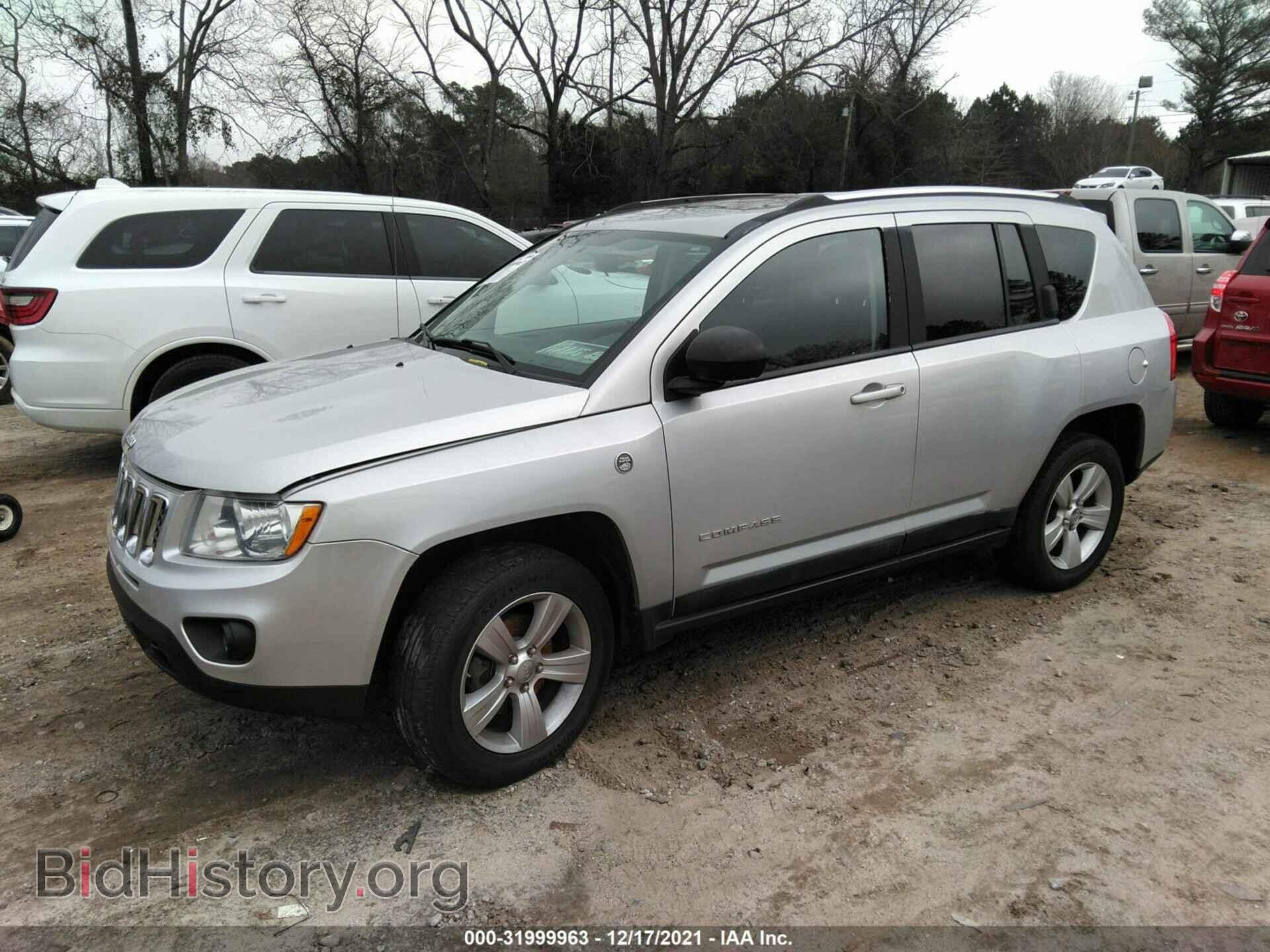 2011 JEEP COMPASS - VIN: 1J4NF1FBXBD280521 - Фото 2