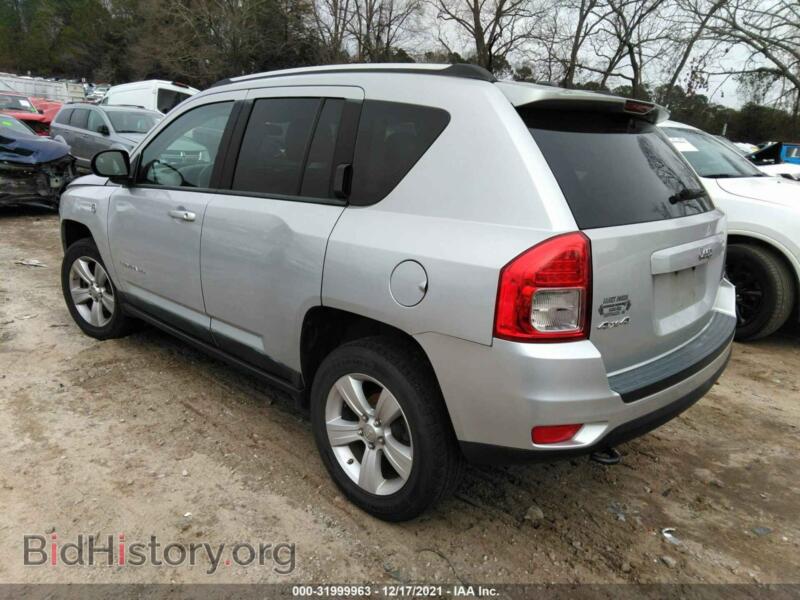 2011 Jeep COMPASS (VIN 1J4NF1FBXBD280521) — фото 3 из 11