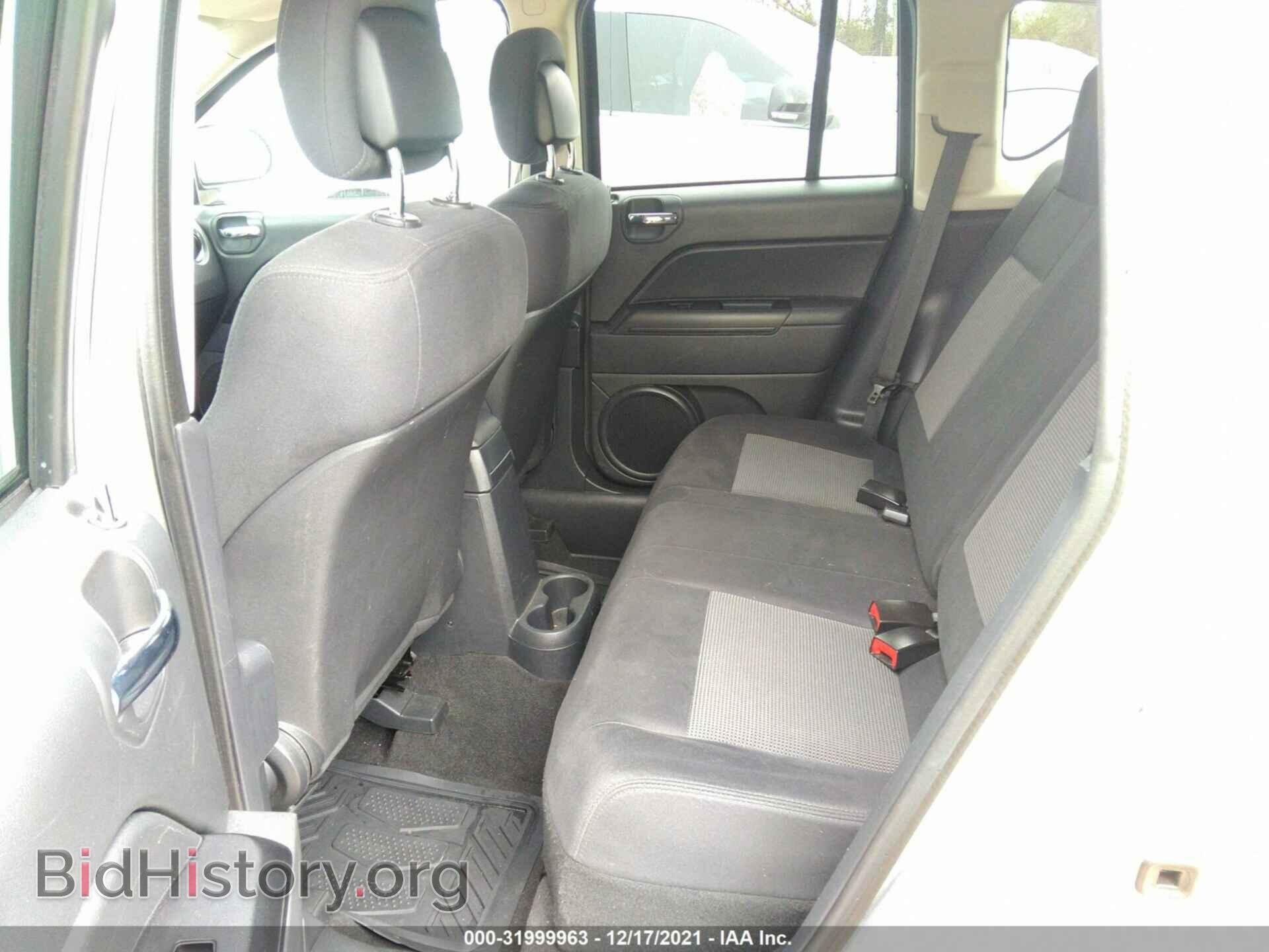 2011 JEEP COMPASS - VIN: 1J4NF1FBXBD280521 - Фото 8