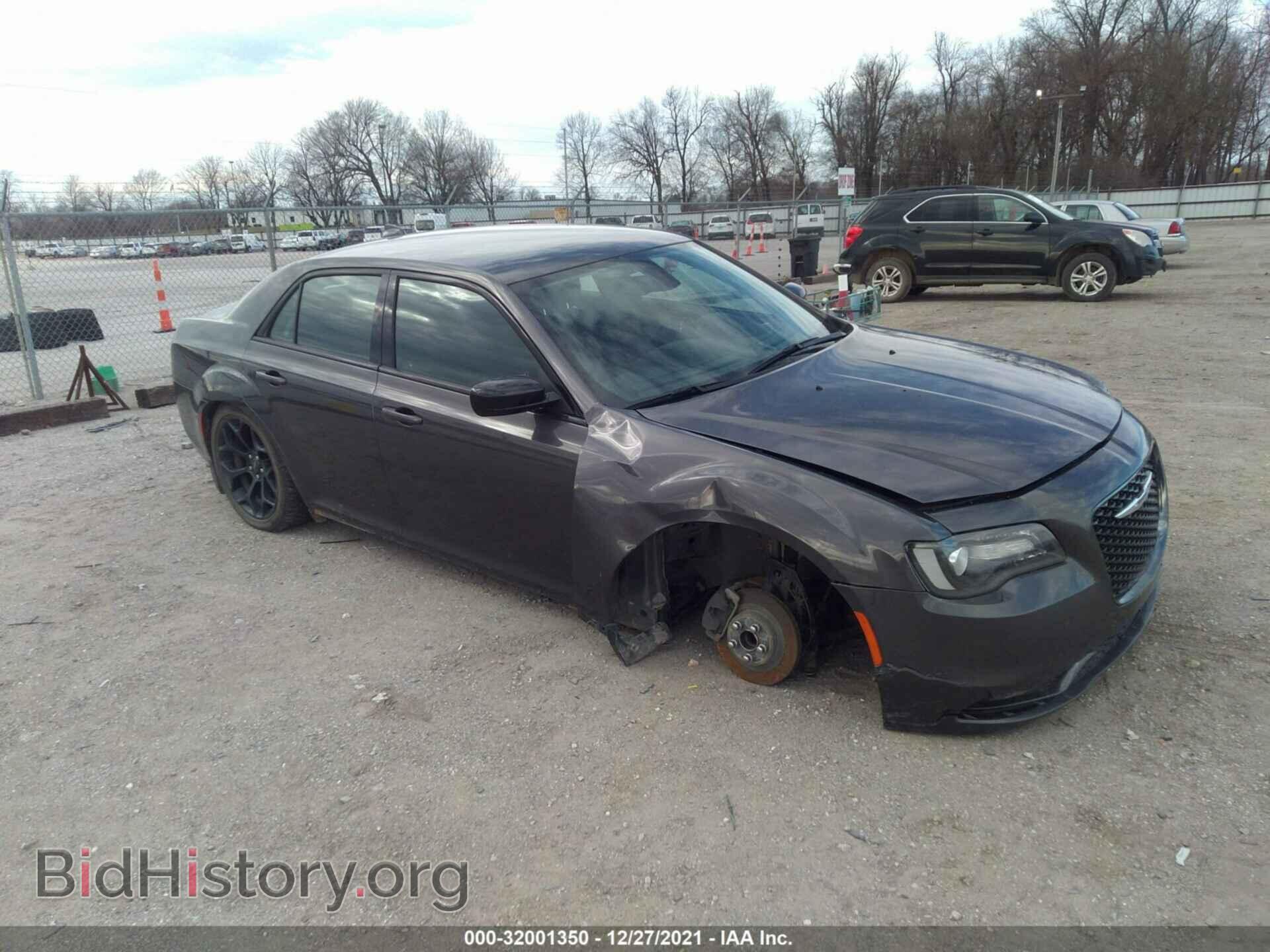 Фотография 2C3CCAAG0KH610568 - CHRYSLER 300 2019