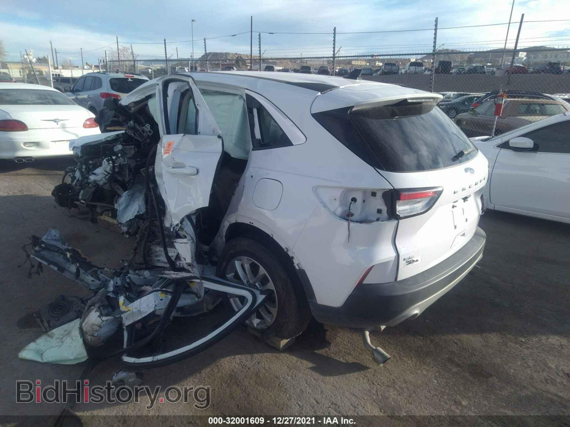 2020 FORD ESCAPE - VIN: 1FMCU0G67LUA77677 - Фото 3