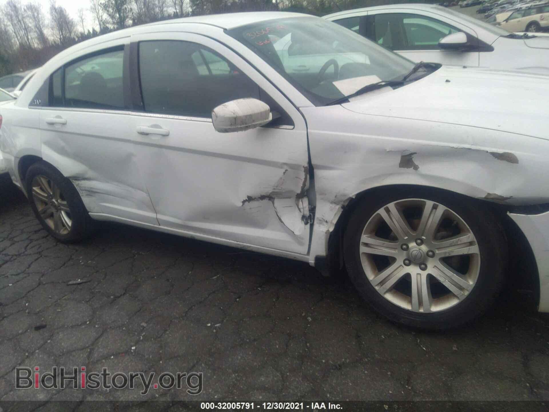 2012 CHRYSLER 200 - VIN: 1C3CCBBB7CN186789 - Фото 6
