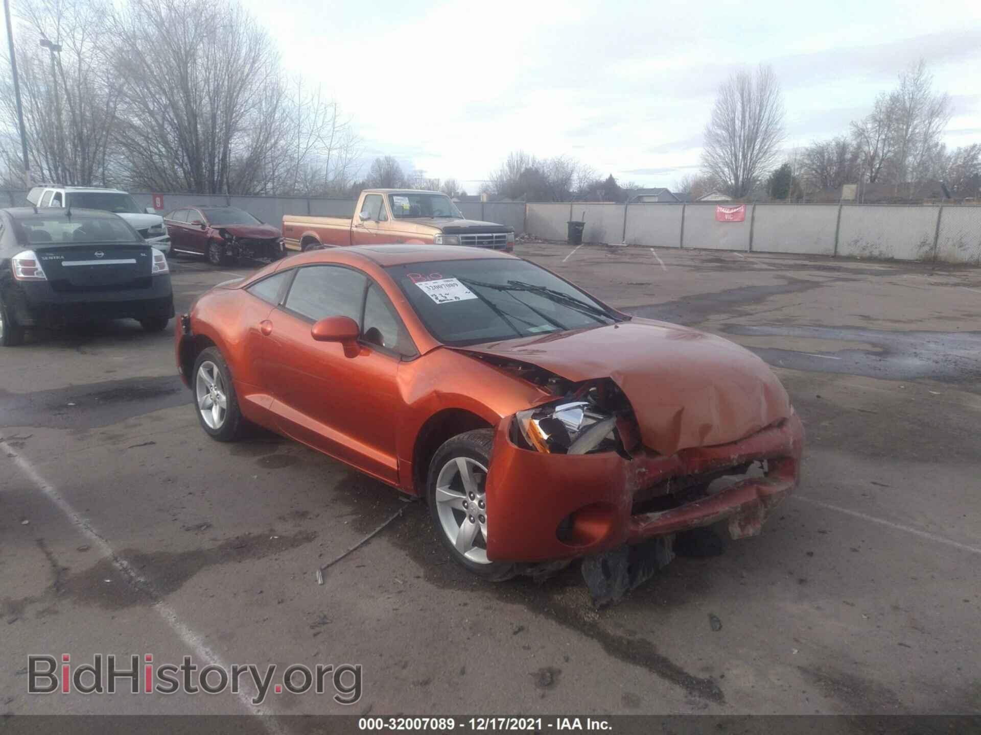 Photo 4A3AK24FX8E014637 - MITSUBISHI ECLIPSE 2008