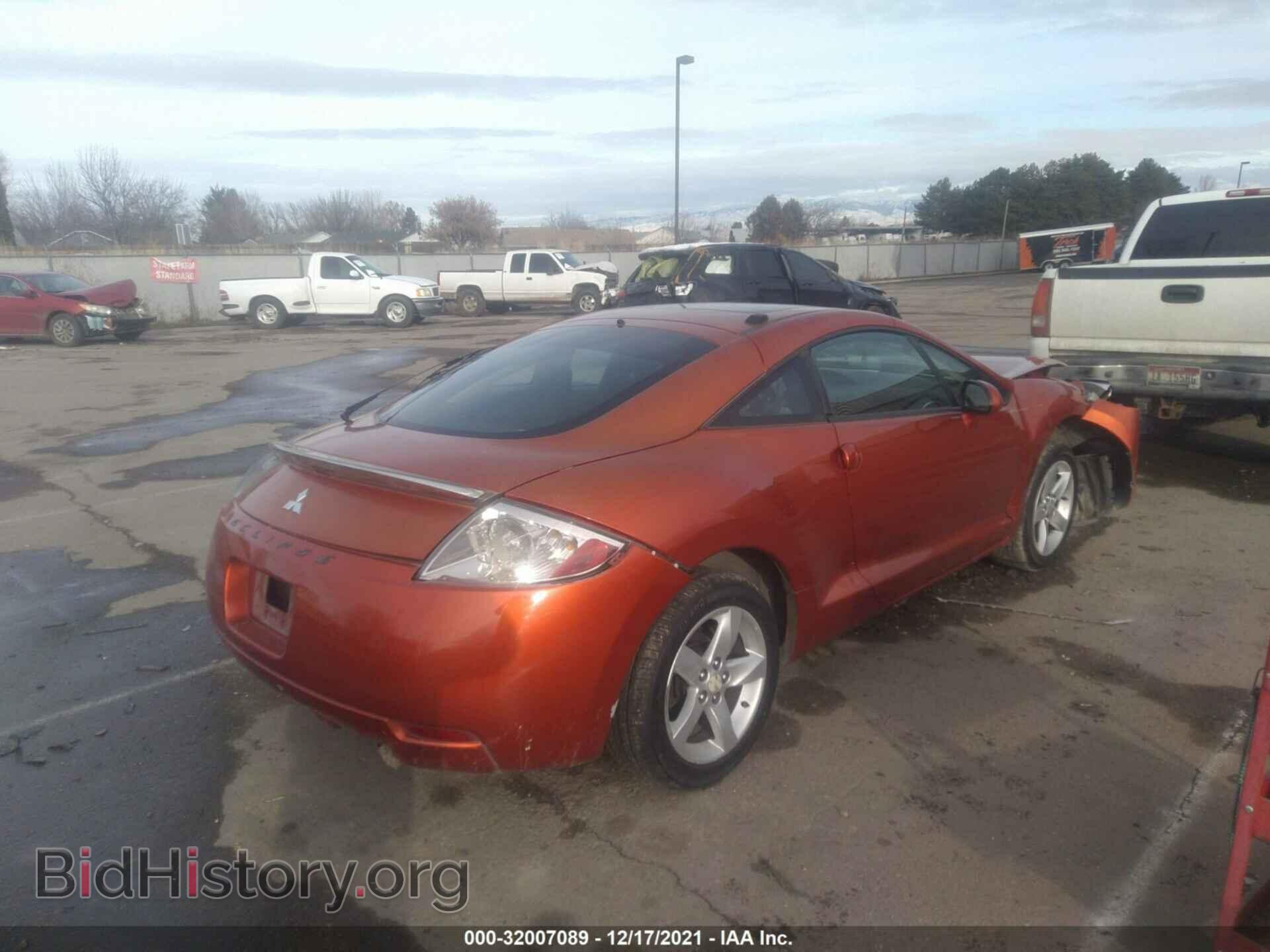 2008 MITSUBISHI ECLIPSE - VIN: 4A3AK24FX8E014637 - Photo 4
