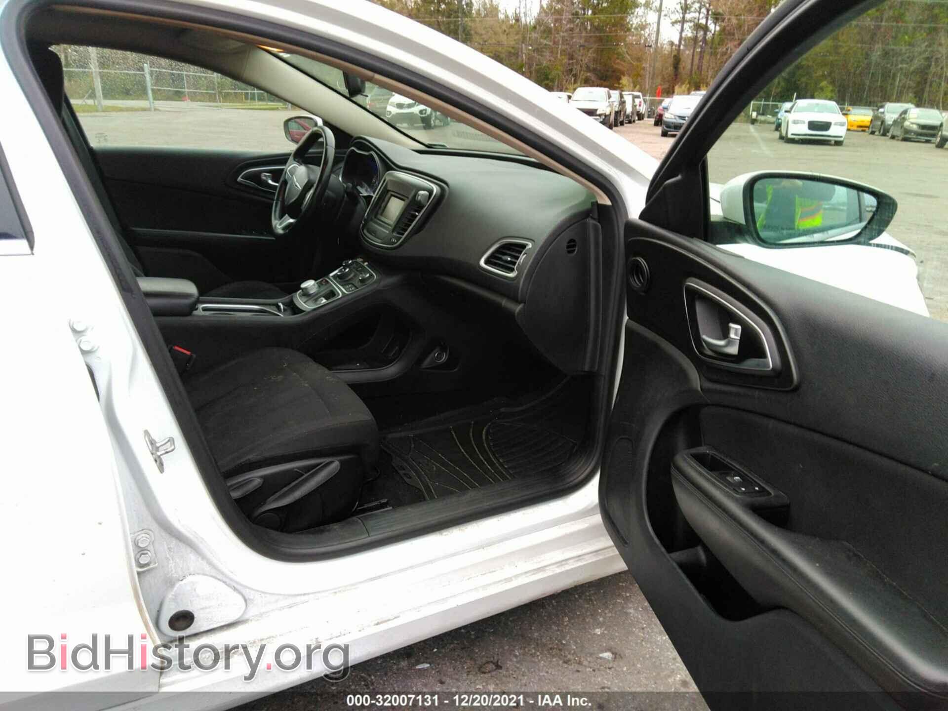 2015 CHRYSLER 200 - VIN: 1C3CCCAB9FN695505 - Фото 5