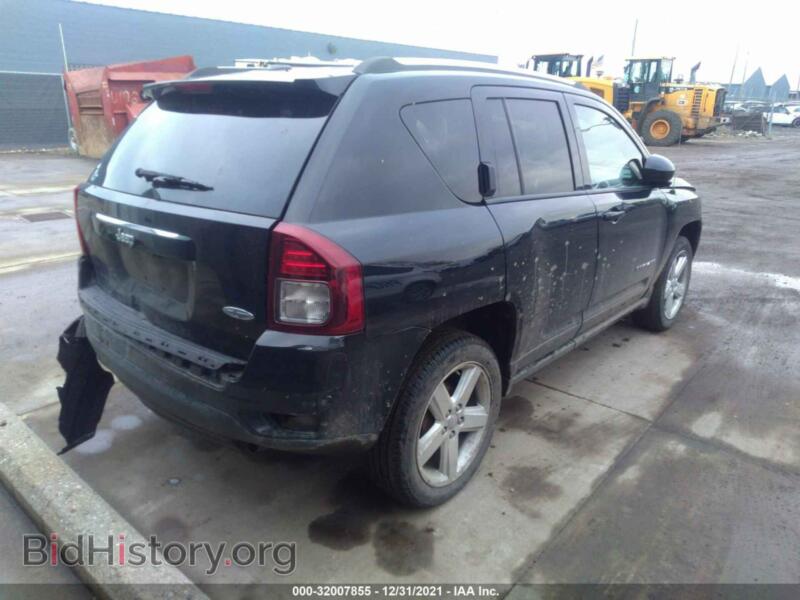 2014 Jeep COMPASS (VIN 1C4NJCEA0ED676809) — photo 4 of 11