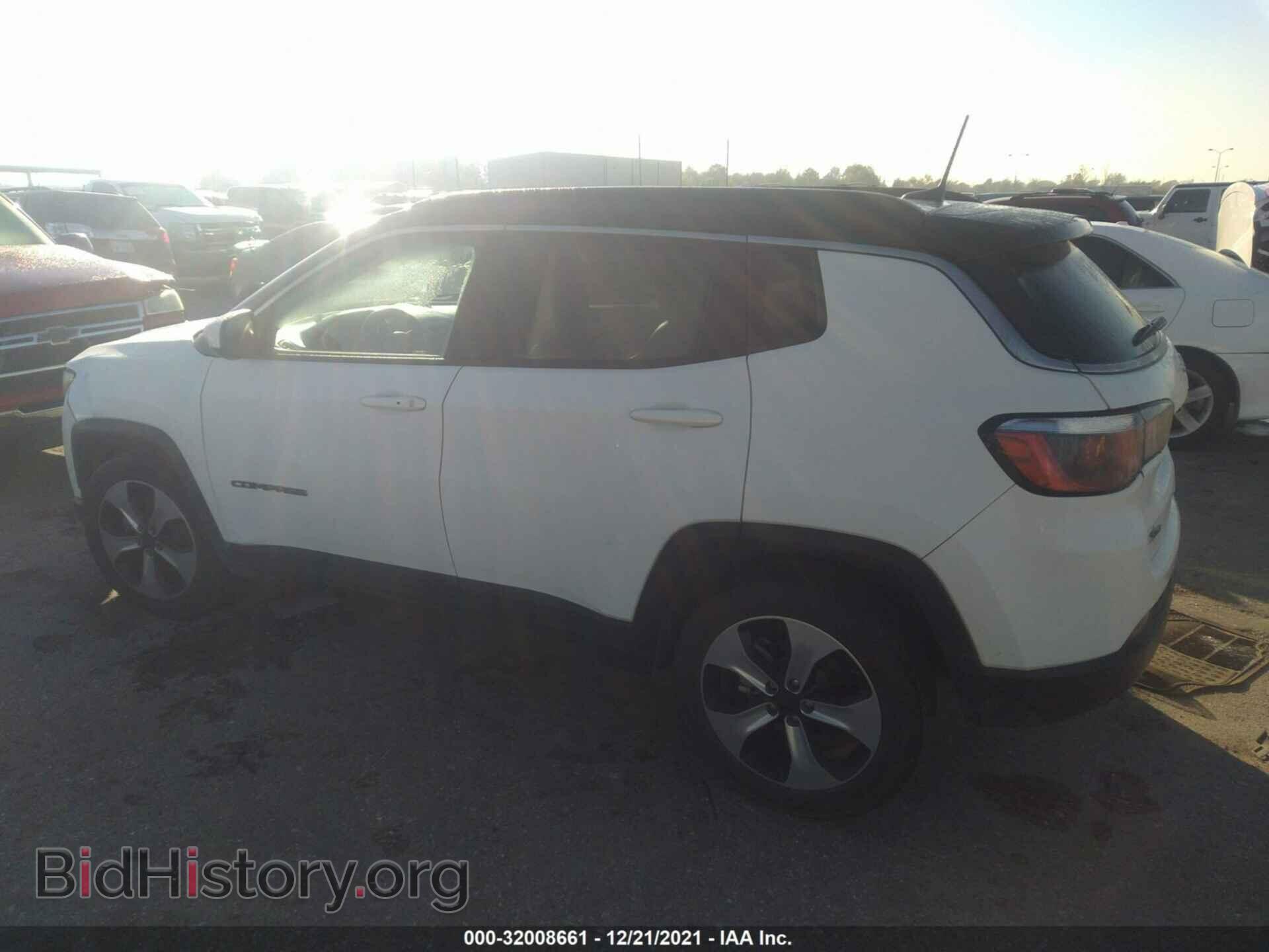 2018 JEEP COMPASS - VIN: 3C4NJCBB3JT272260 - Фото 3
