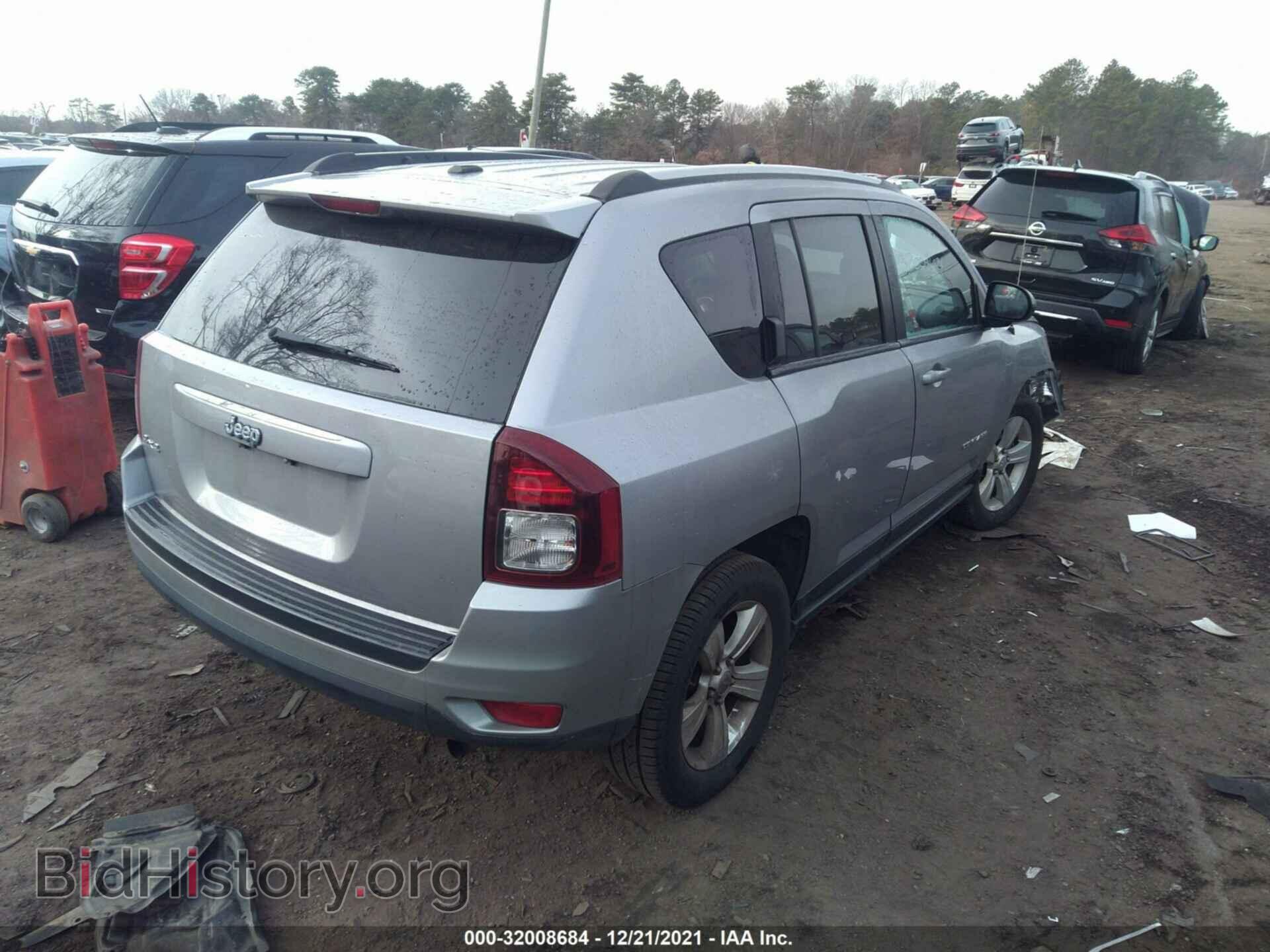2017 JEEP COMPASS - VIN: 1C4NJDBB6HD106854 - Фото 4