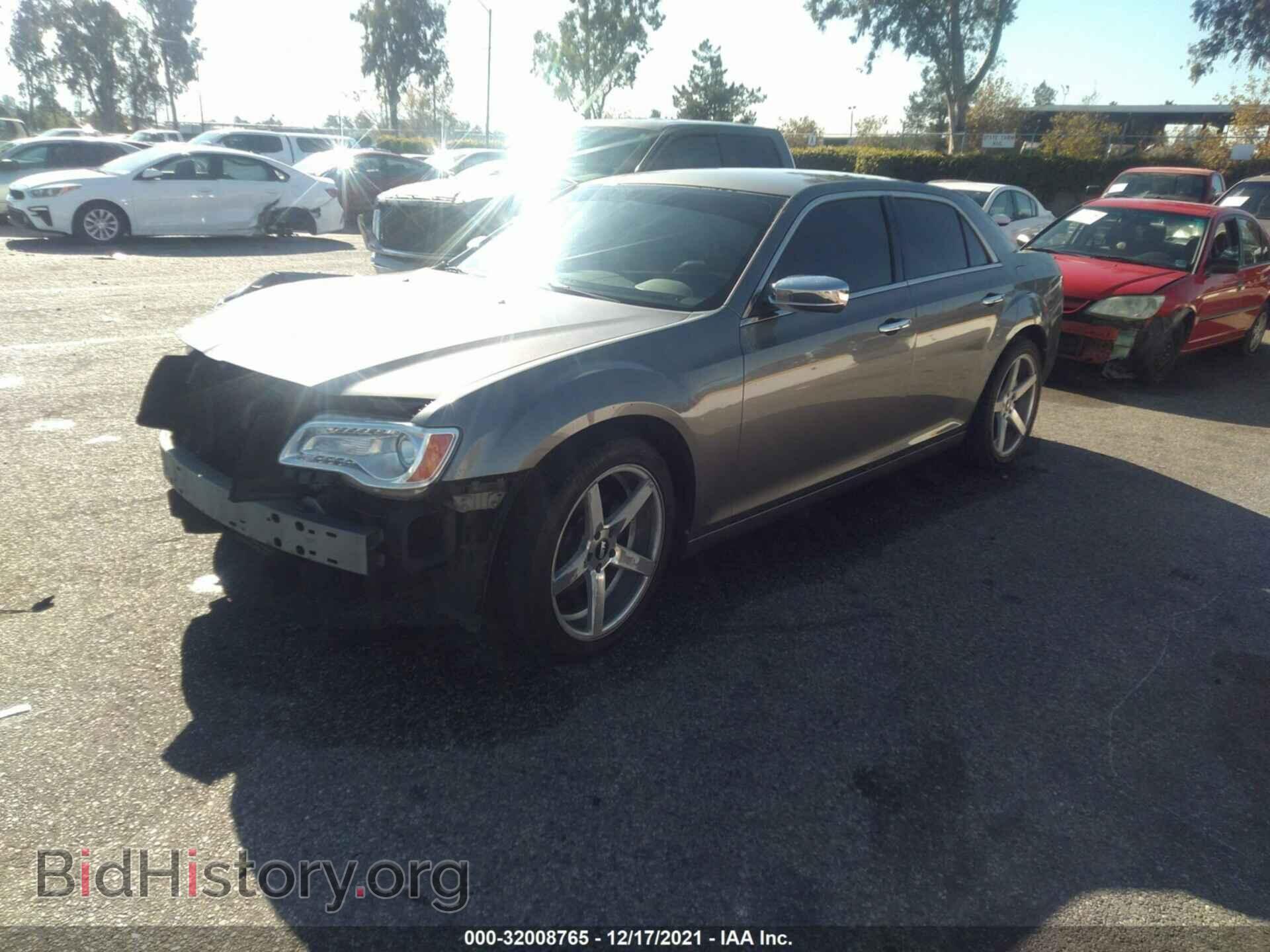 2012 CHRYSLER 300 - VIN: 2C3CCACG5CH308238 - Фото 2